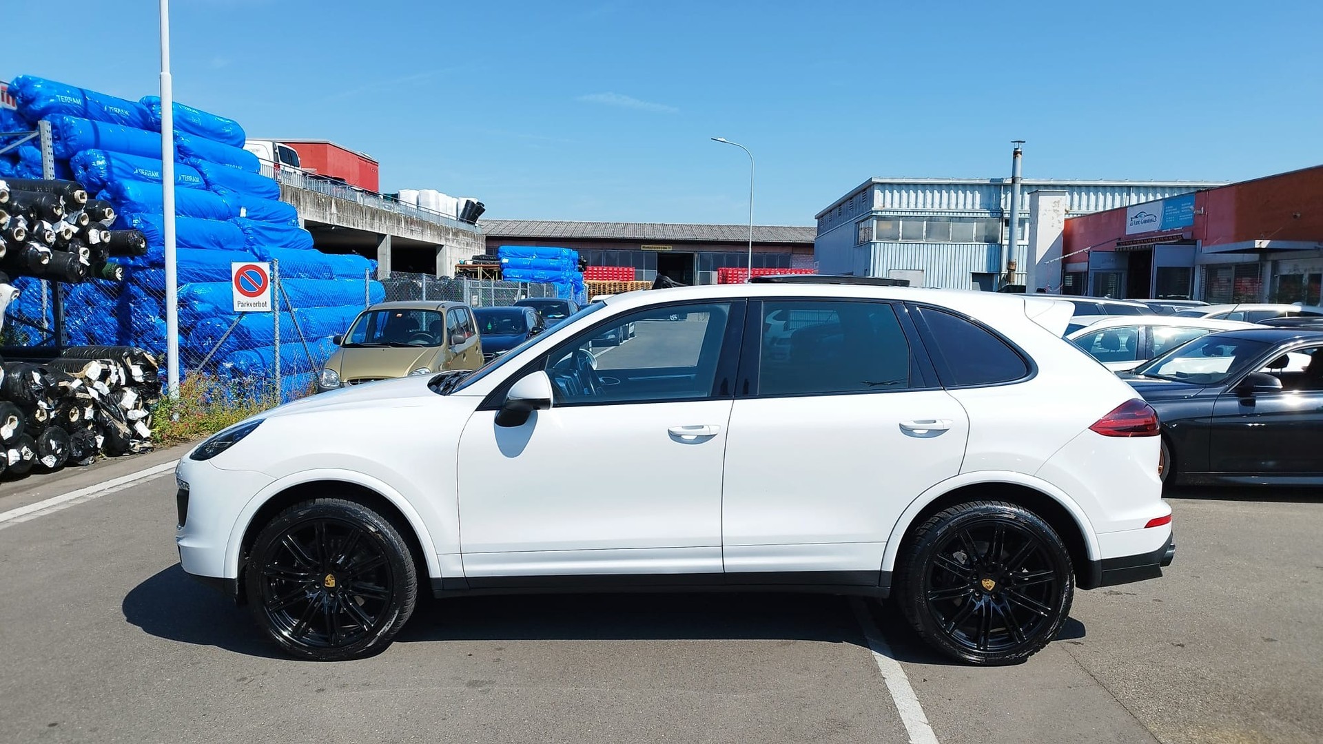 PORSCHE Cayenne Diesel Platinum Edition-image-1