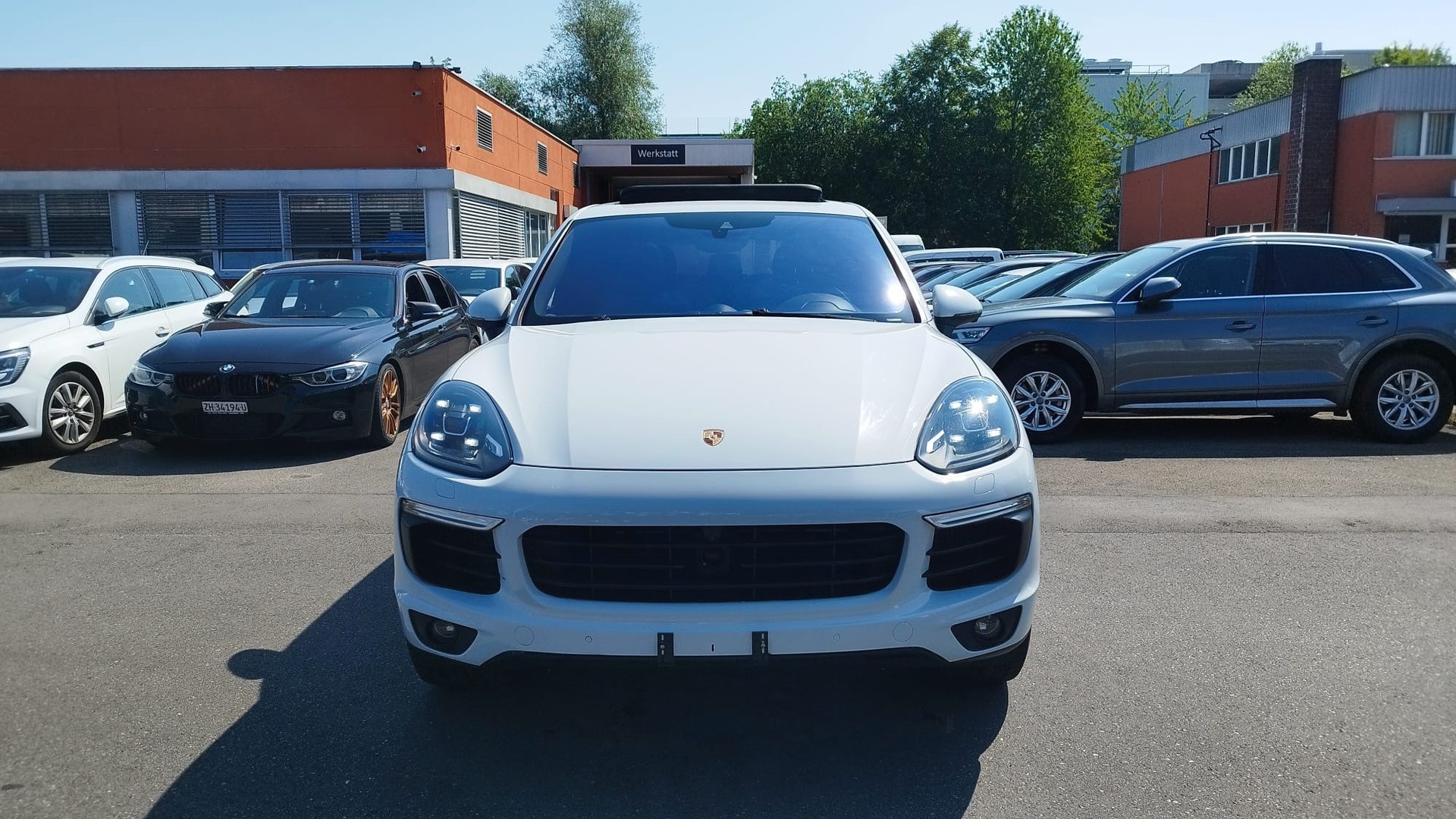 PORSCHE Cayenne Diesel Platinum Edition-image-5