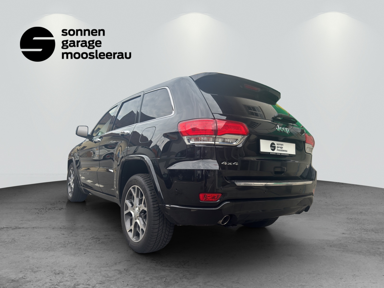 JEEP Grand Cherokee 3.0 CRD Overland Automatic-image-2