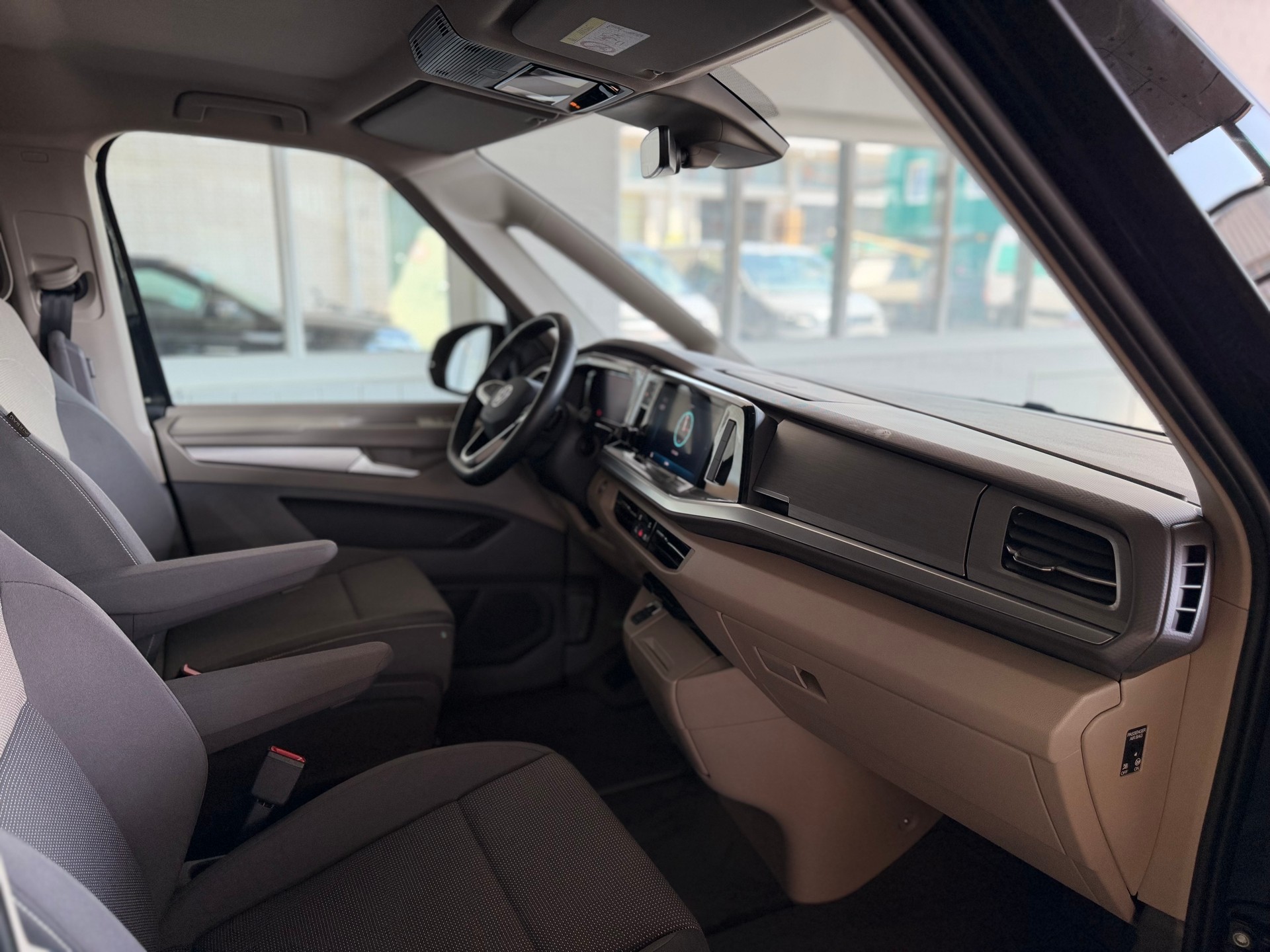 VW Multivan 1.5 eHybrid Life 245 PS 4x4 4Motion DSG-image-8
