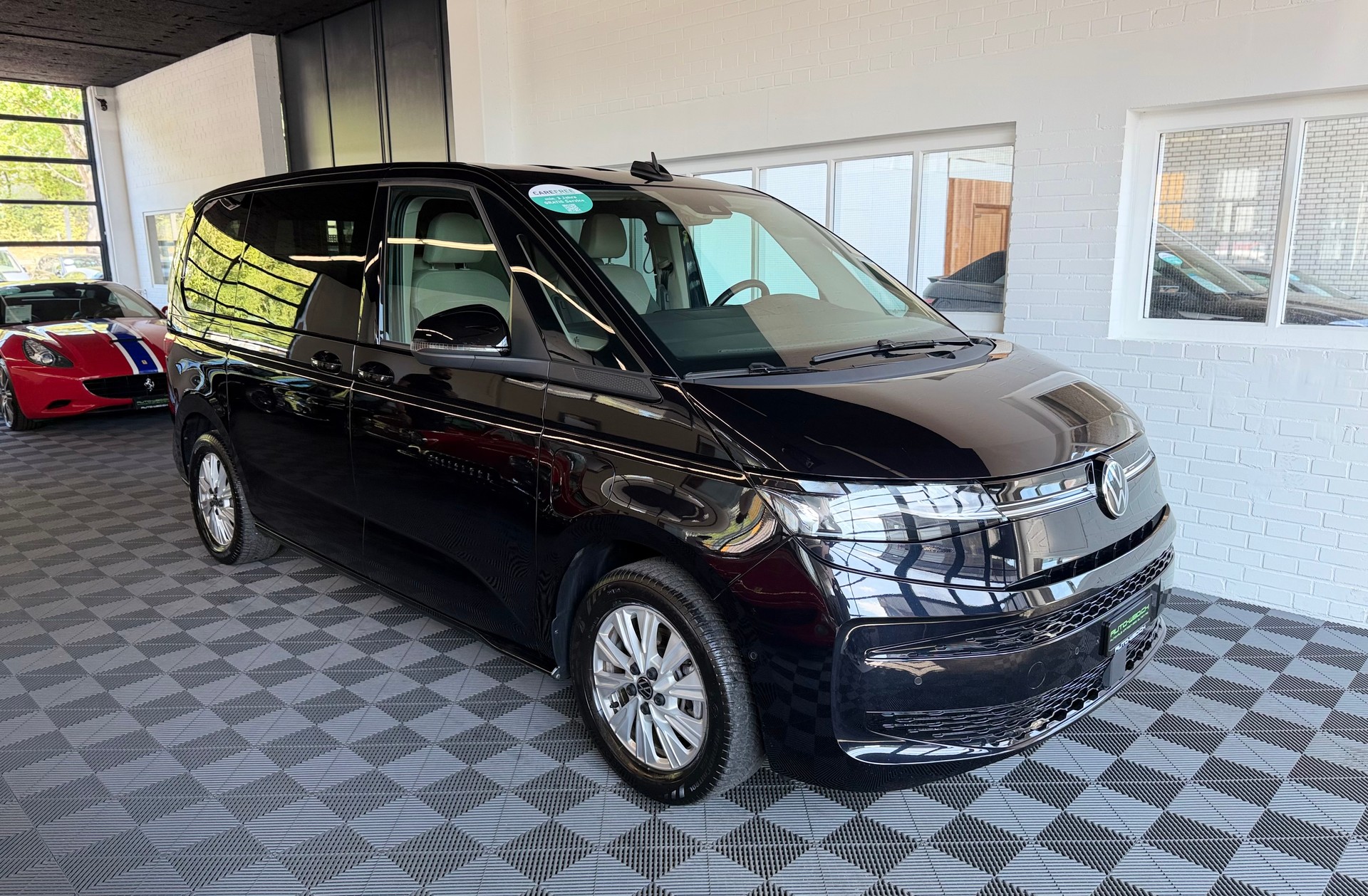 VW Multivan 1.5 eHybrid Life 245 PS 4x4 4Motion DSG-image-0