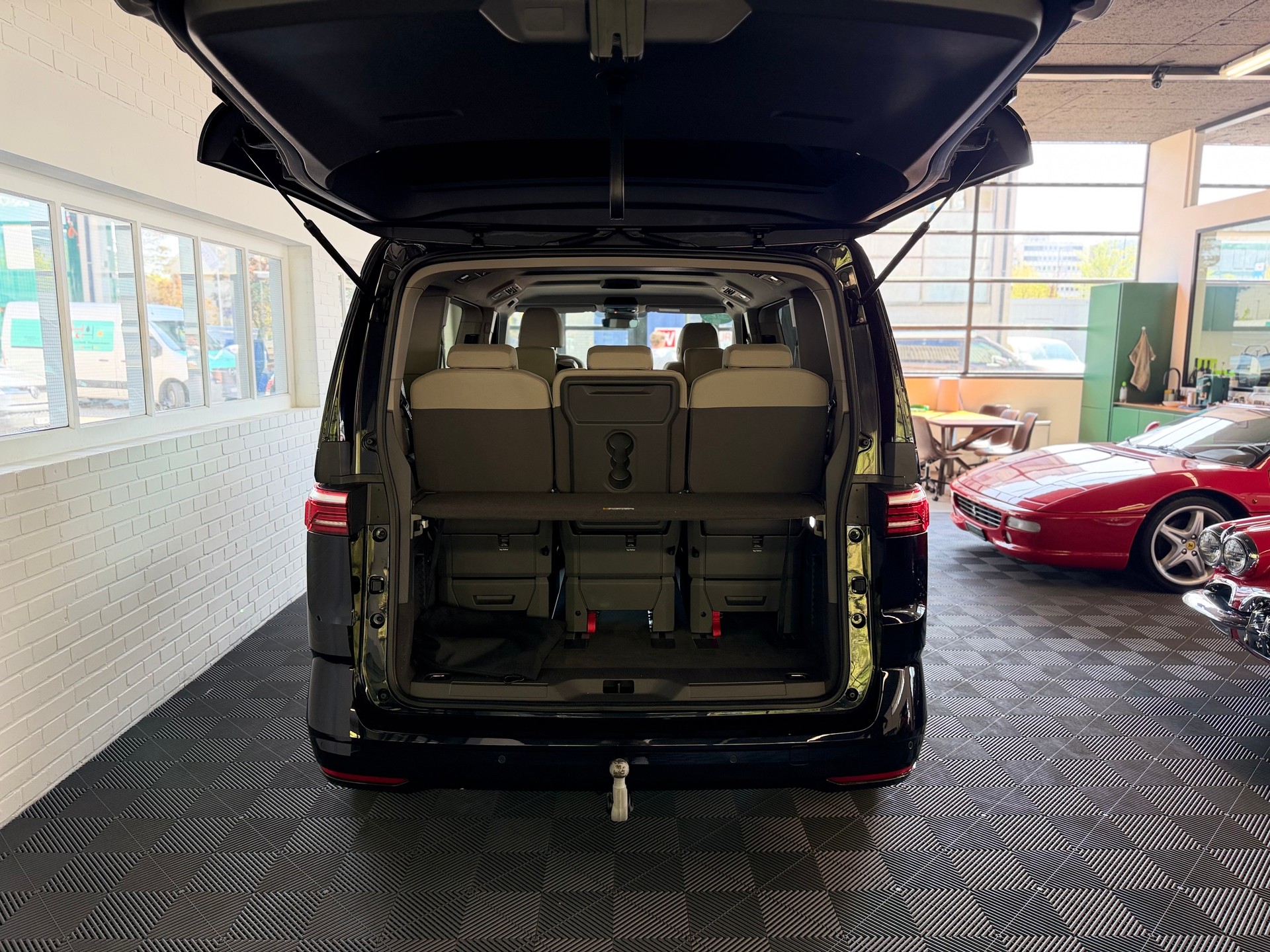 VW Multivan 1.5 eHybrid Life 245 PS 4x4 4Motion DSG-image-13