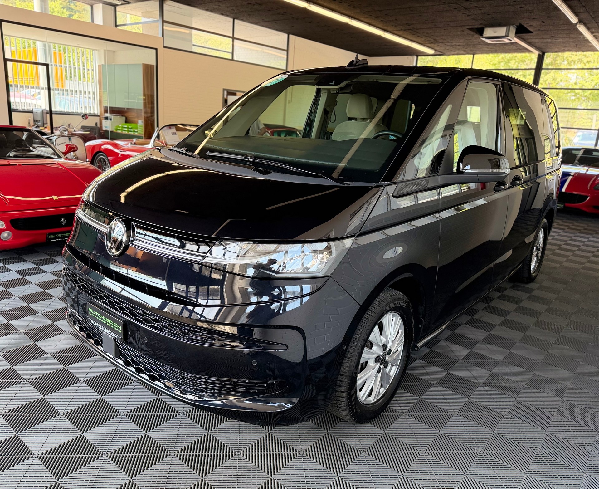 VW Multivan 1.5 eHybrid Life 245 PS 4x4 4Motion DSG-image-5