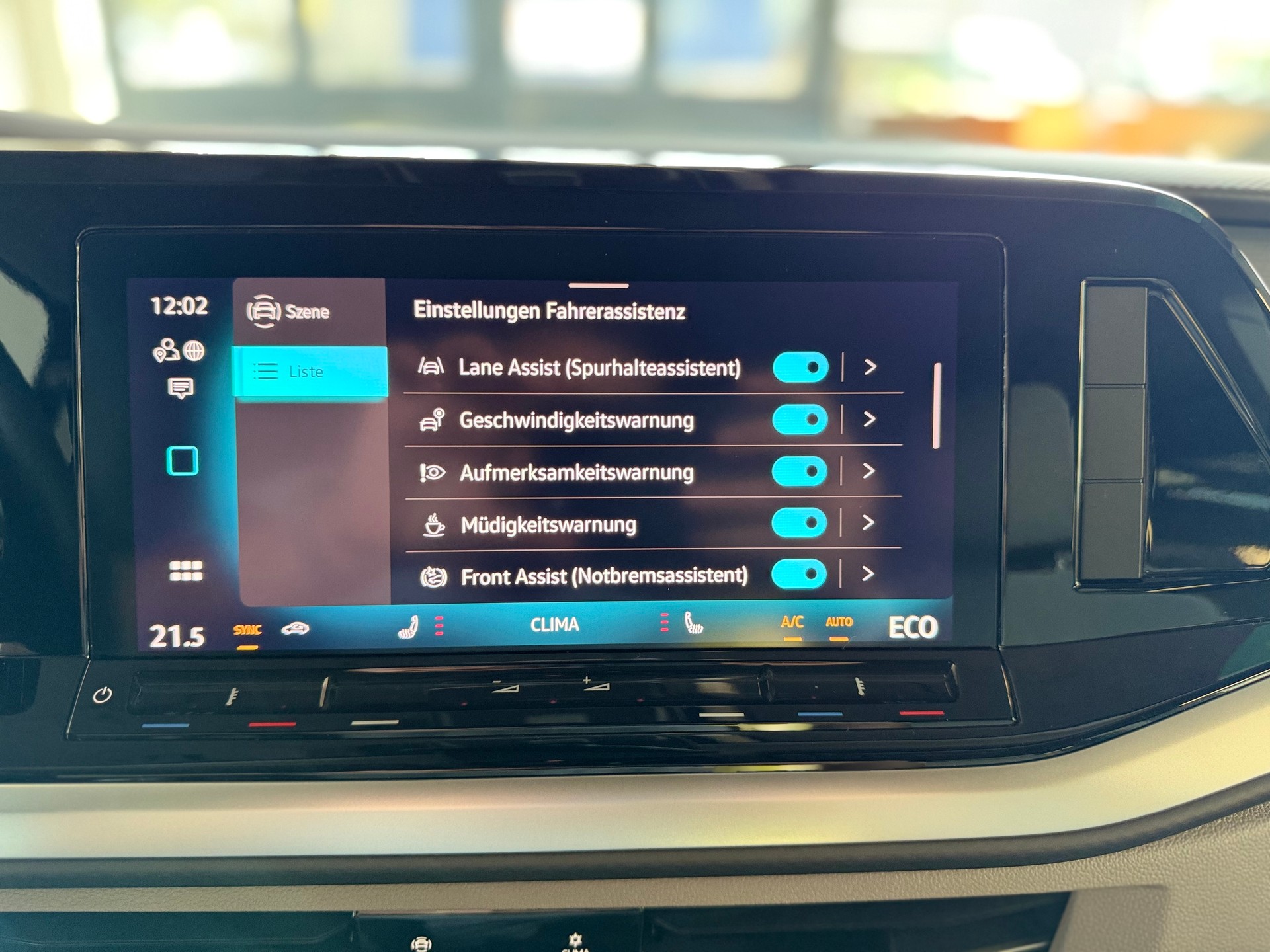 VW Multivan 1.5 eHybrid Life 245 PS 4x4 4Motion DSG-image-23