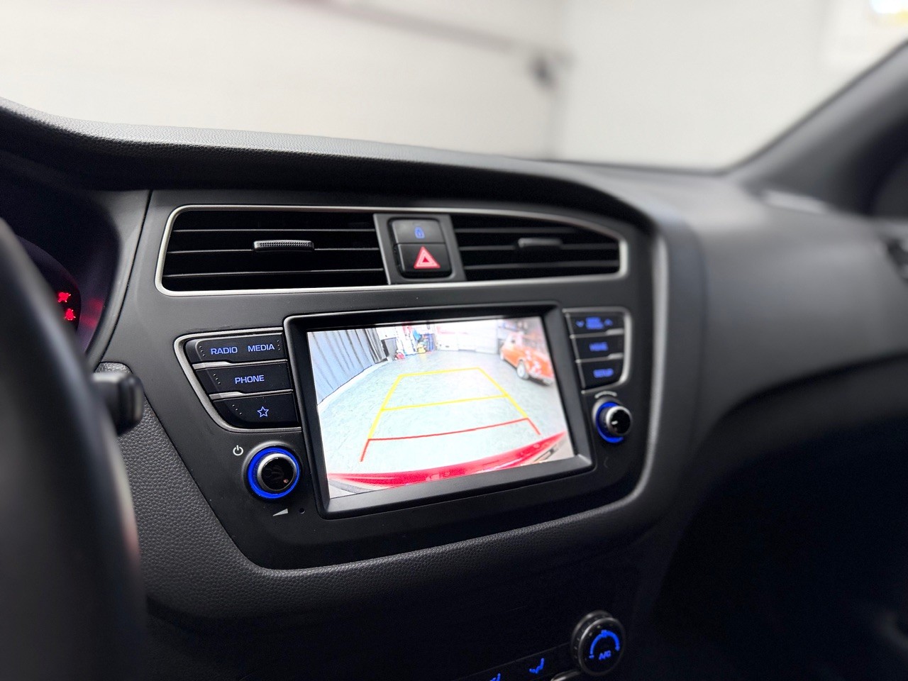 HYUNDAI i20 Active 1.0 T-GDi Amplia DCT | Rückfahrkamera | Tempomat | DAB-Radio-image-22