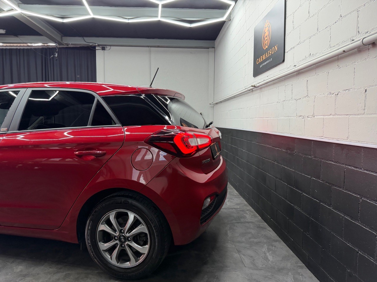 HYUNDAI i20 Active 1.0 T-GDi Amplia DCT | Rückfahrkamera | Tempomat | DAB-Radio-image-3