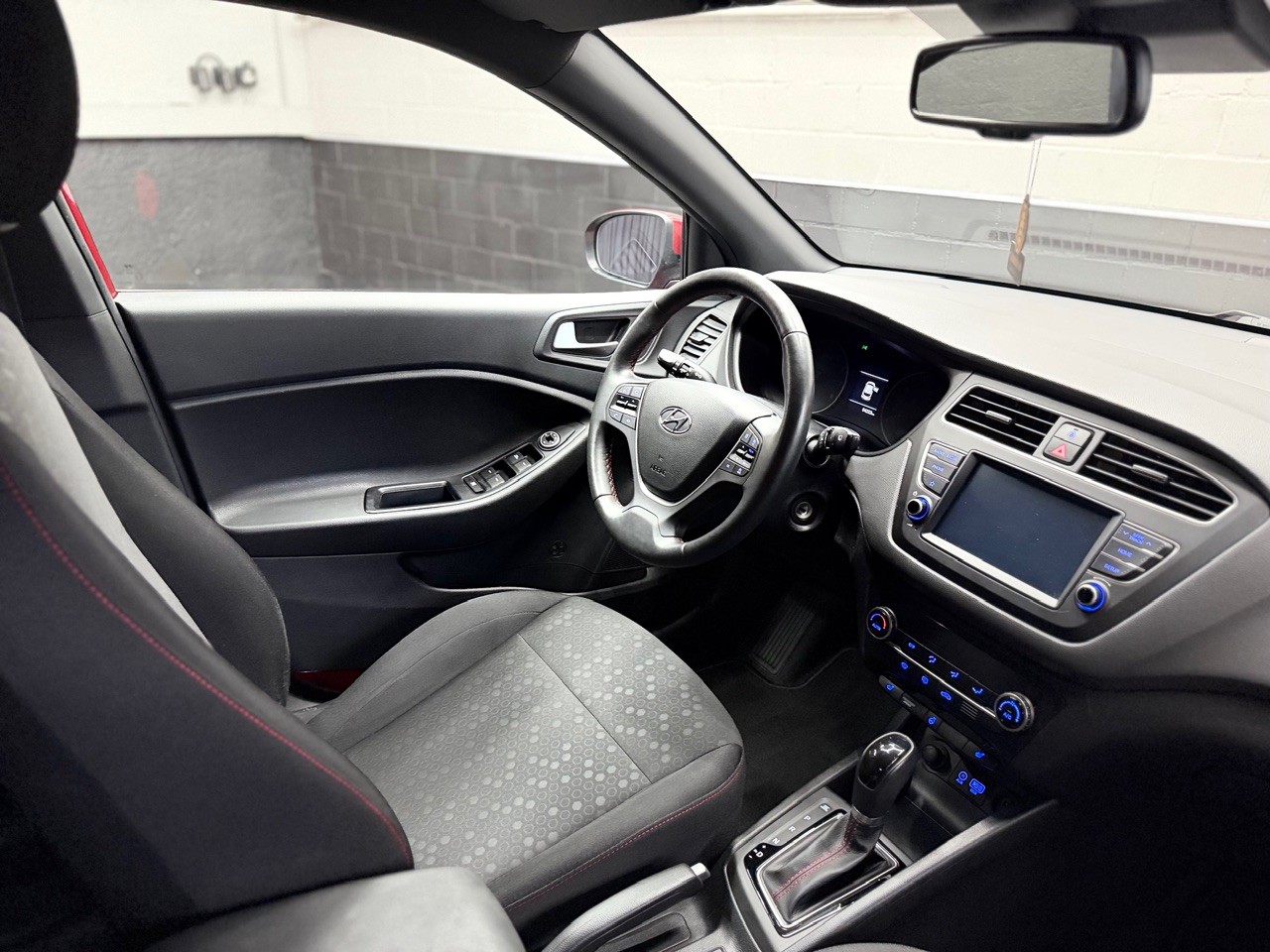 HYUNDAI i20 Active 1.0 T-GDi Amplia DCT | Rückfahrkamera | Tempomat | DAB-Radio-image-21