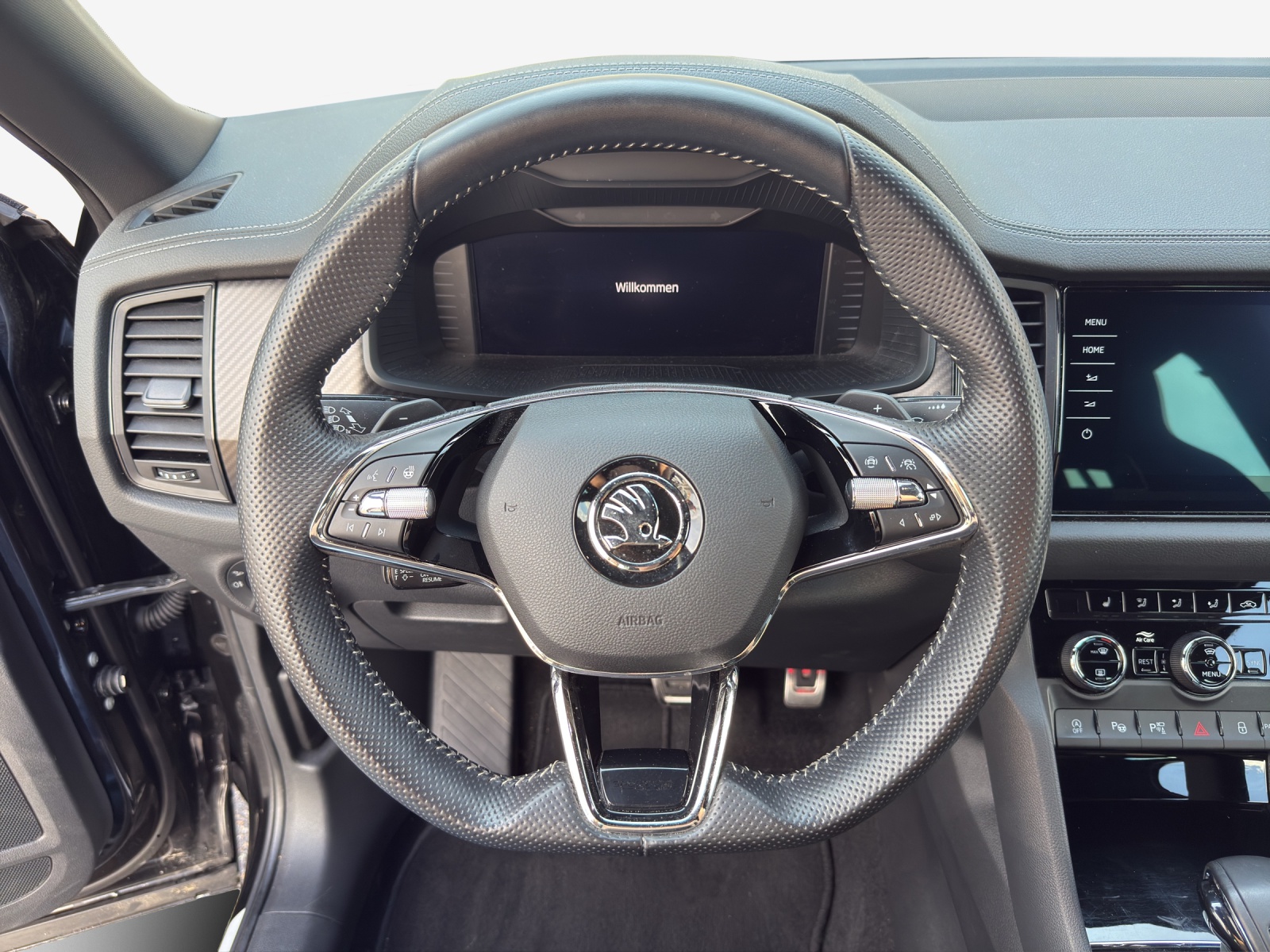 SKODA Kodiaq 2.0 TSI 4x4 SportLine-image-9