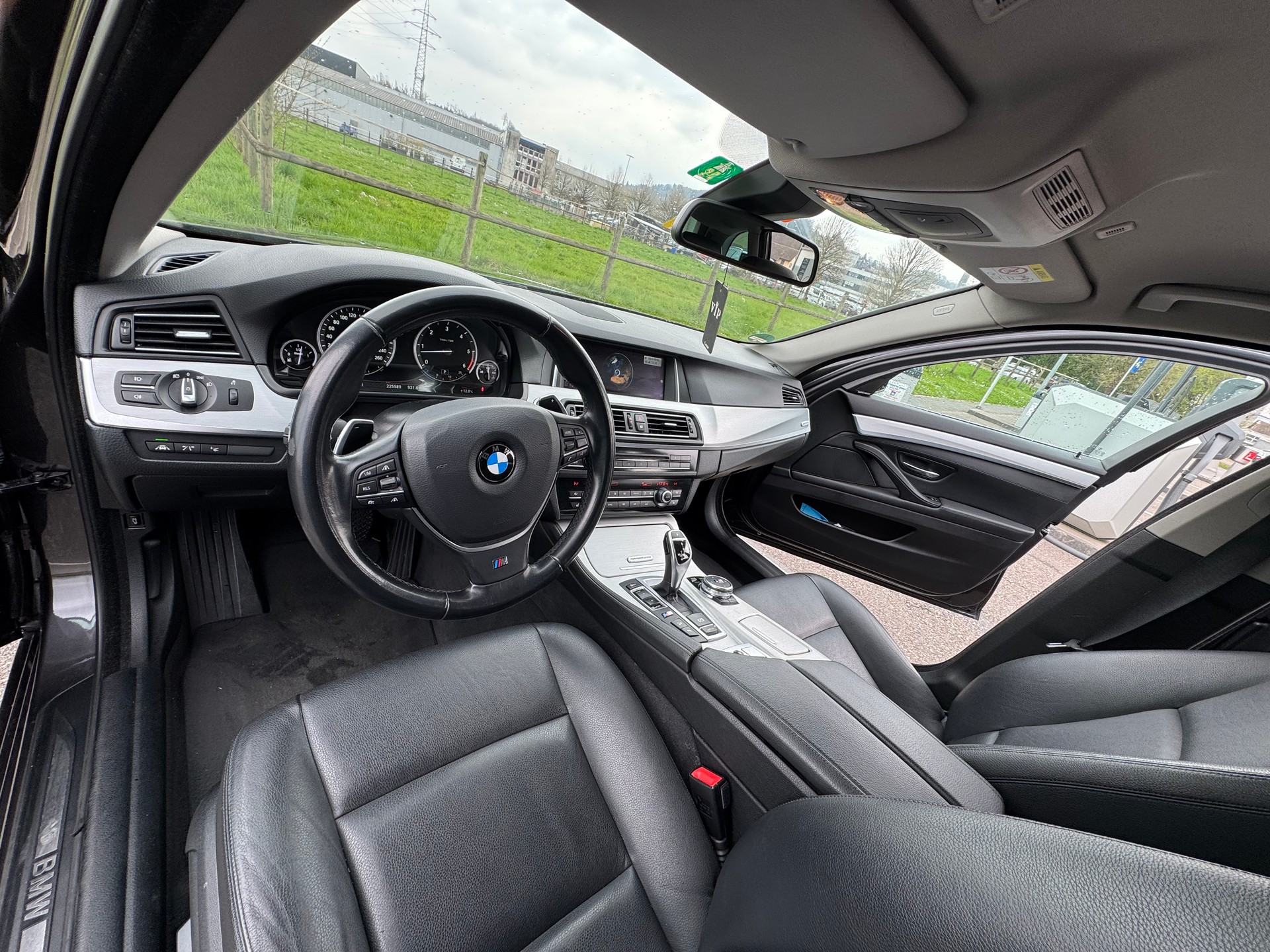BMW 530d xDrive MFK 16.6.26-image-2