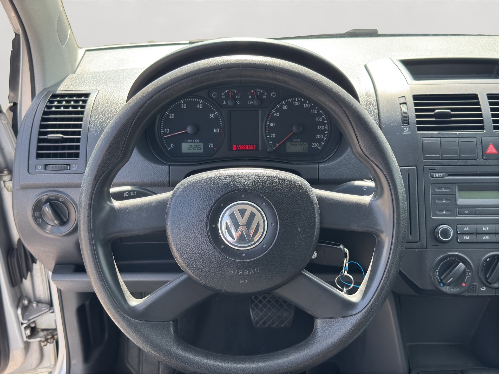 VW Polo 1.4 16V Comfortline-image-10