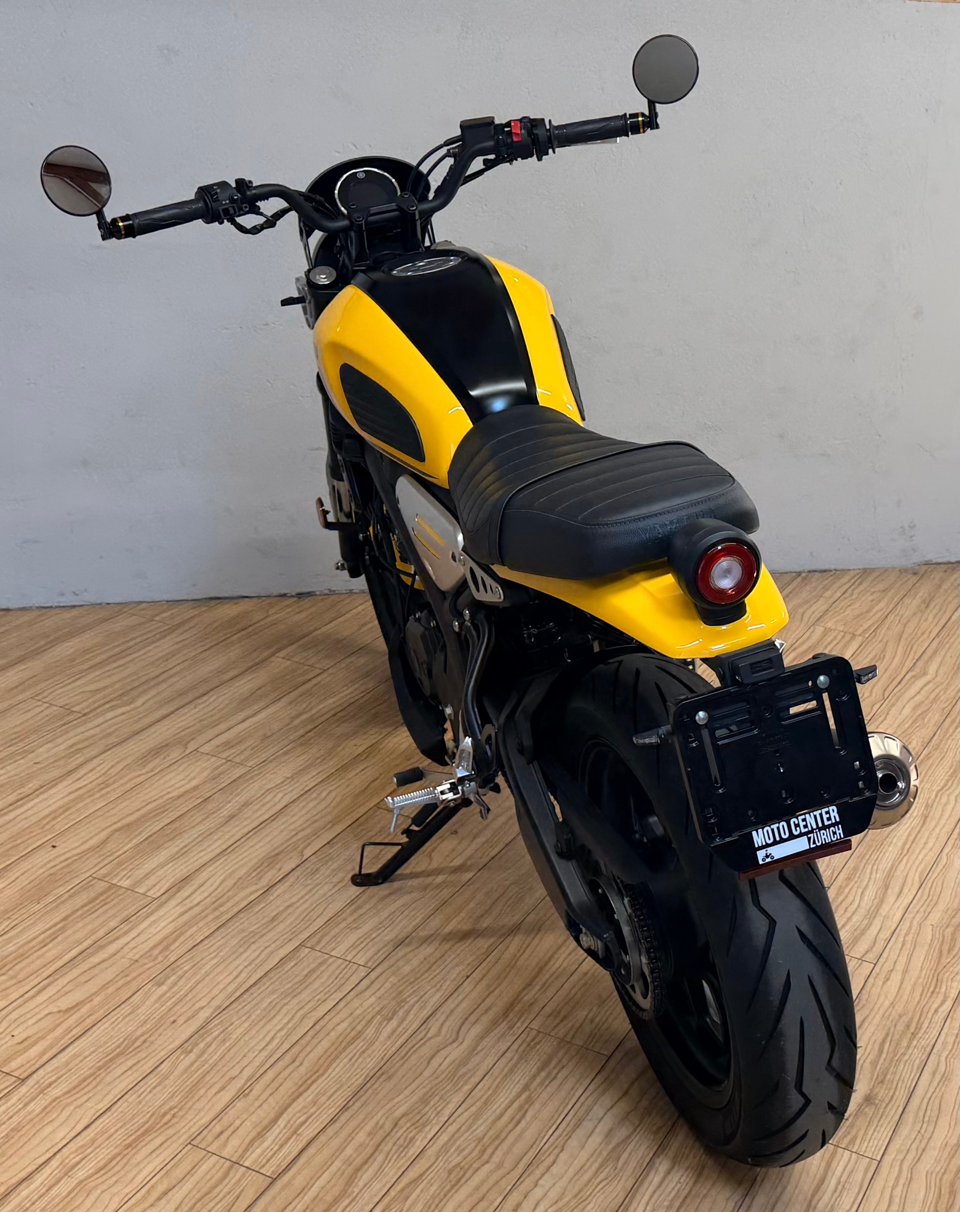 YAMAHA XSR 125-image-4