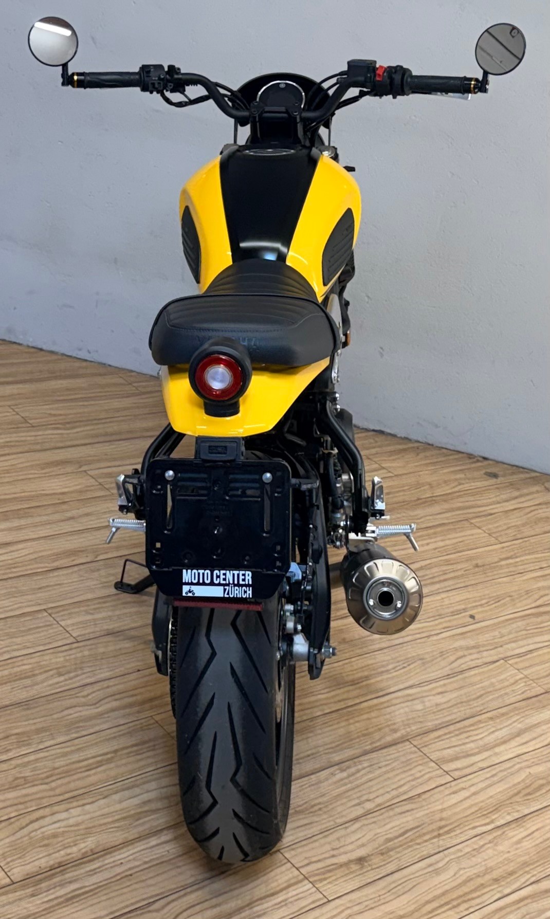 YAMAHA XSR 125-showroom-element-3