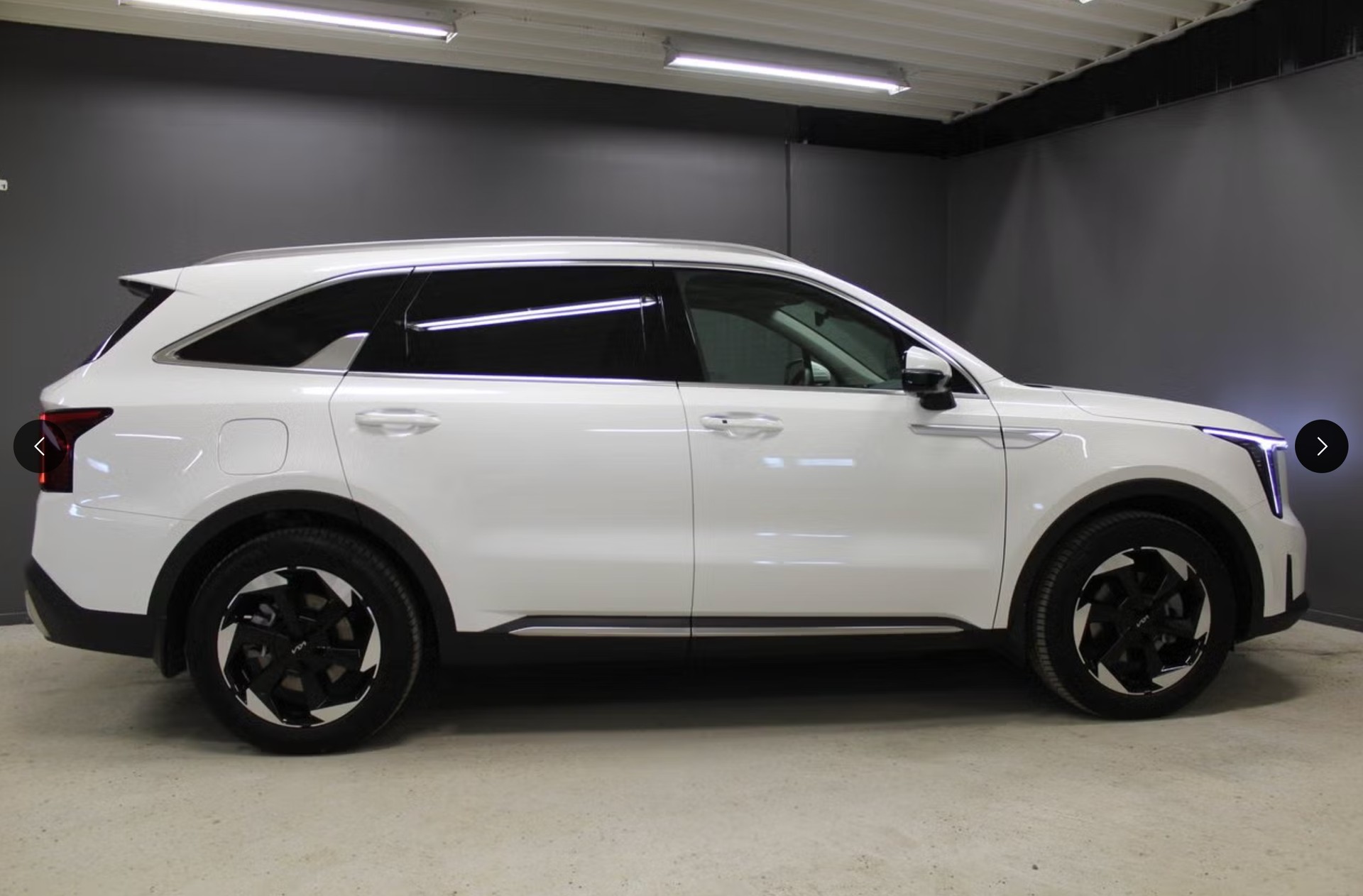 KIA Sorento 1.6 T-GDi PHEV Style-image-1
