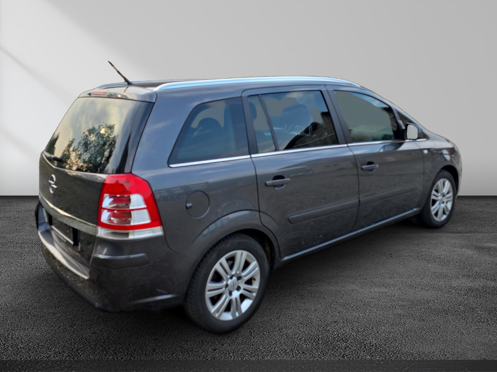OPEL Zafira 2.2i 16V Anniversary Edition Automatic-image-2