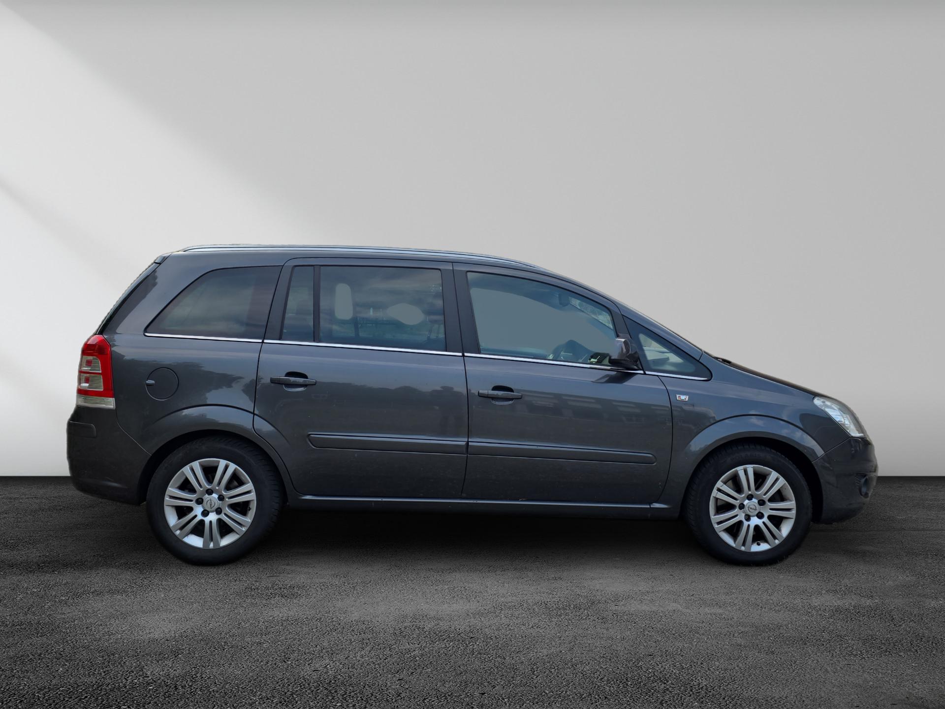 OPEL Zafira 2.2i 16V Anniversary Edition Automatic-image-5