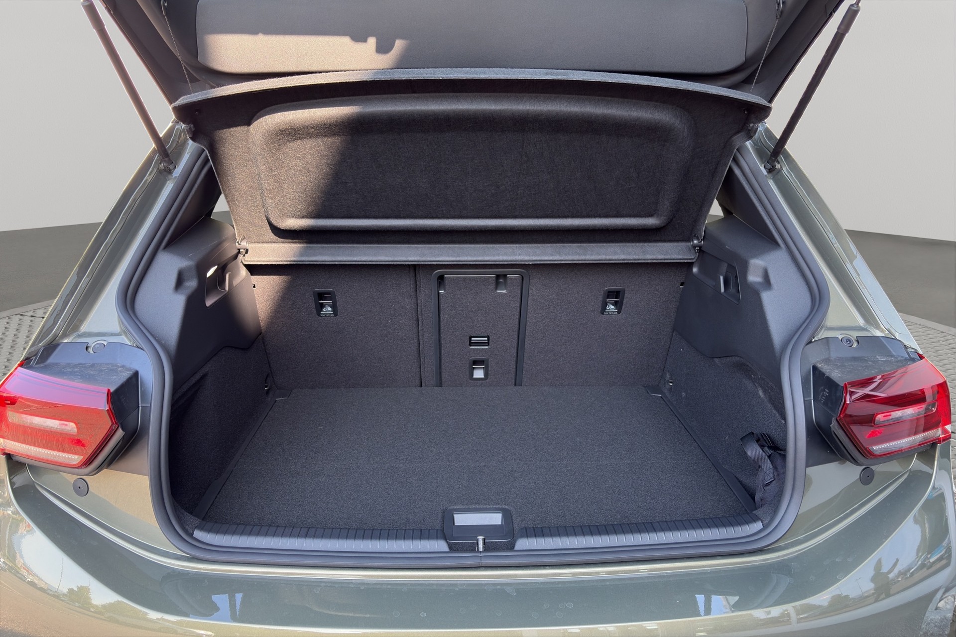 VW ID.3 Neo 79 kWh 231 PS Style-image-10