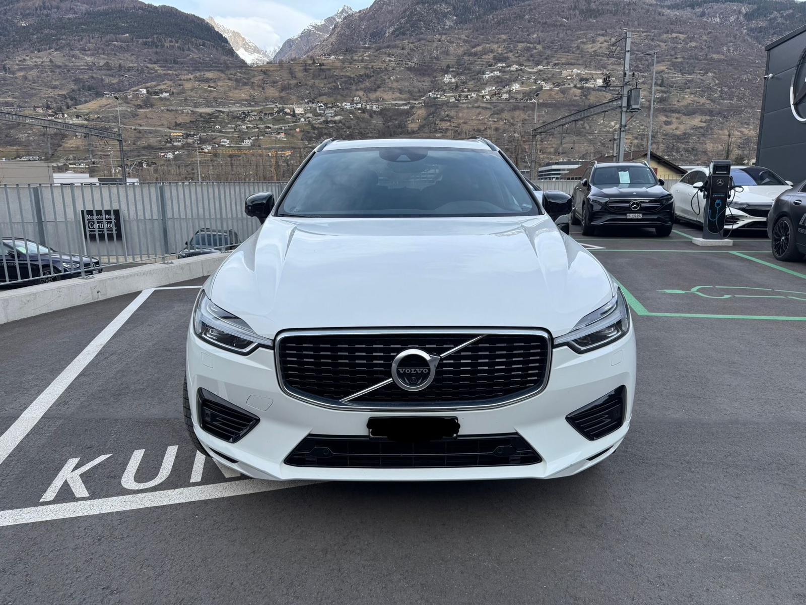 VOLVO 2.0 T8 TE R-Design eAWD-image-5