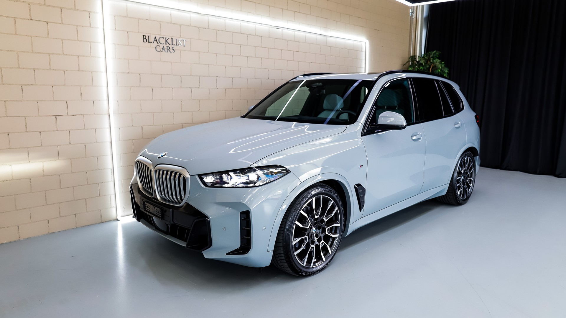 BMW X5 xDrive 48V 40d M Sport Steptronic *FACELIFT*-image-0