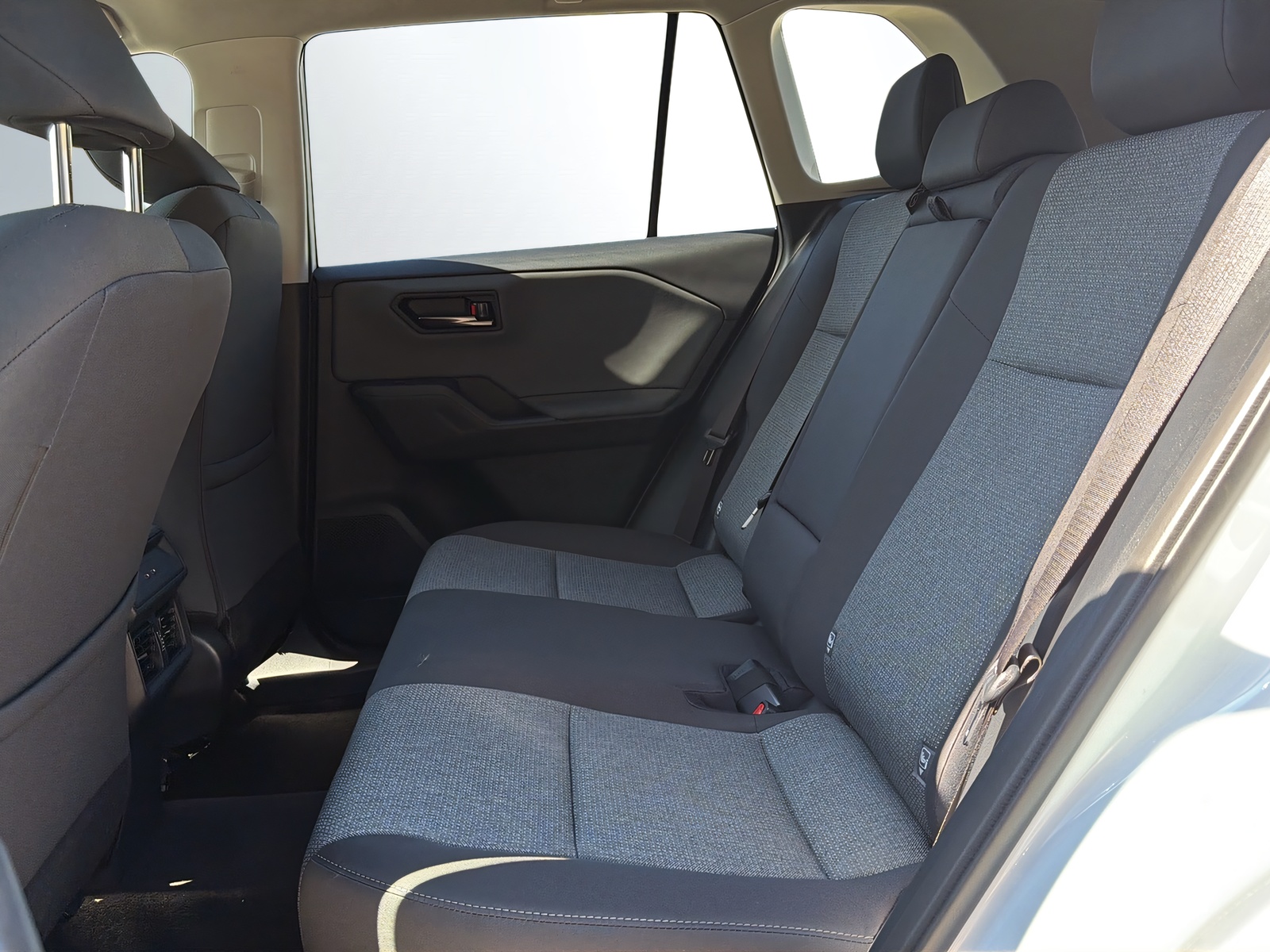 TOYOTA RAV-4 2.5 PHEV Trend e-CVT AWD-image-7