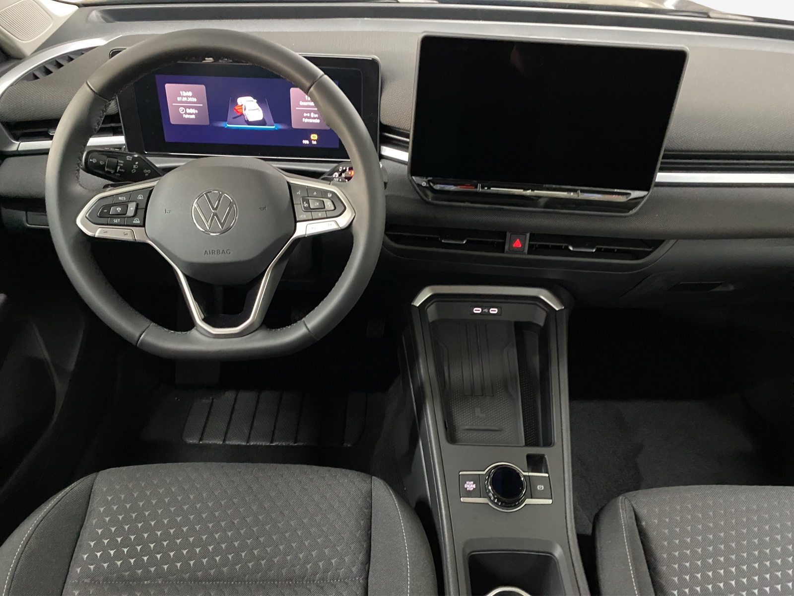 VW T-Roc 1.5 eTSI mHEV Life DSG-image-8