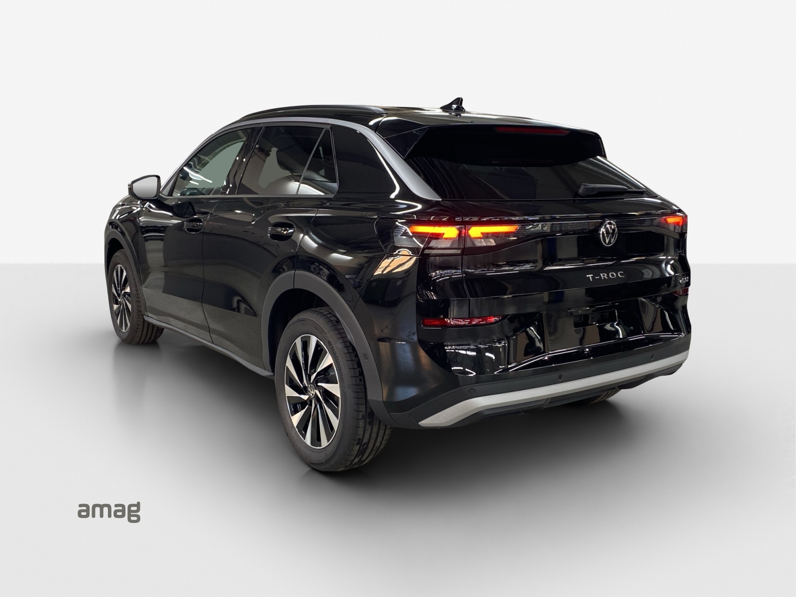 VW T-Roc 1.5 eTSI mHEV Life DSG-image-2