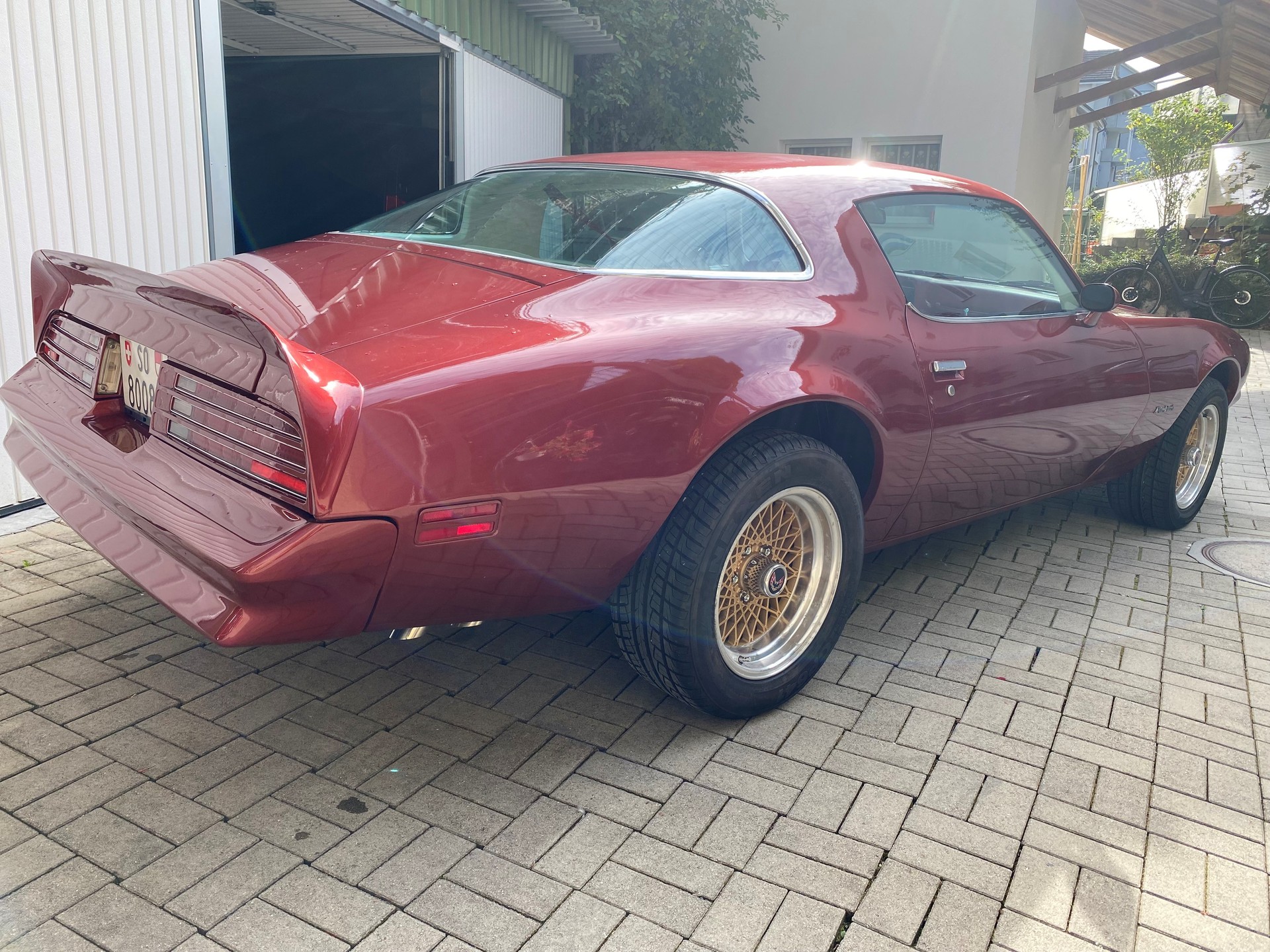 PONTIAC FIREBIRD-image-1