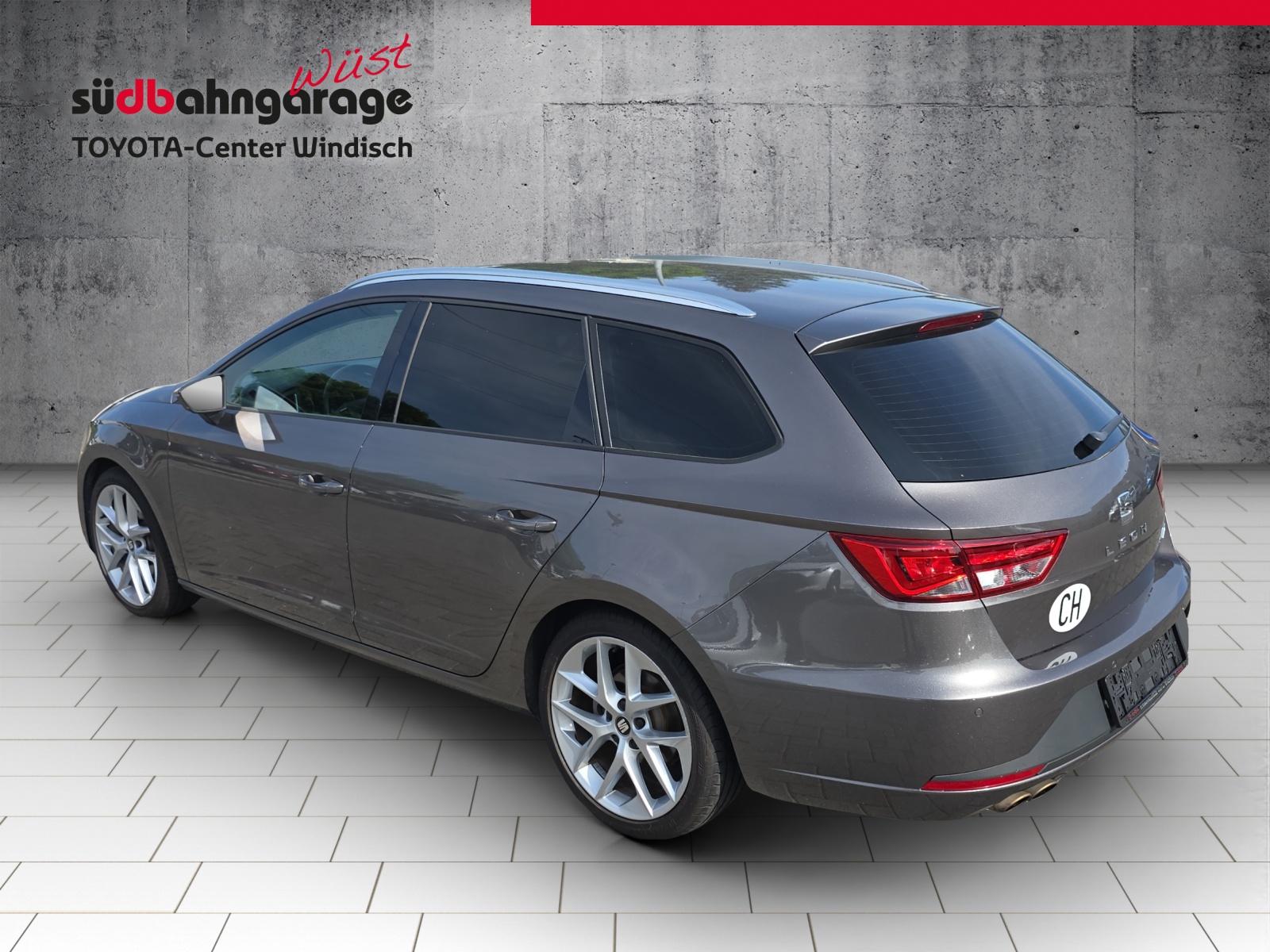 SEAT Leon ST 1.8 TSI FR DSG-image-11