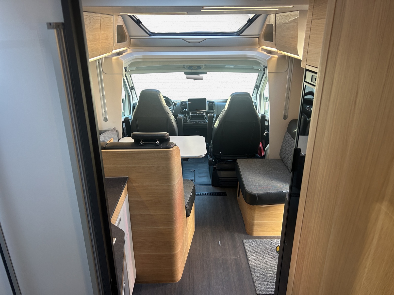 ADRIA Axess 650 SL-image-10