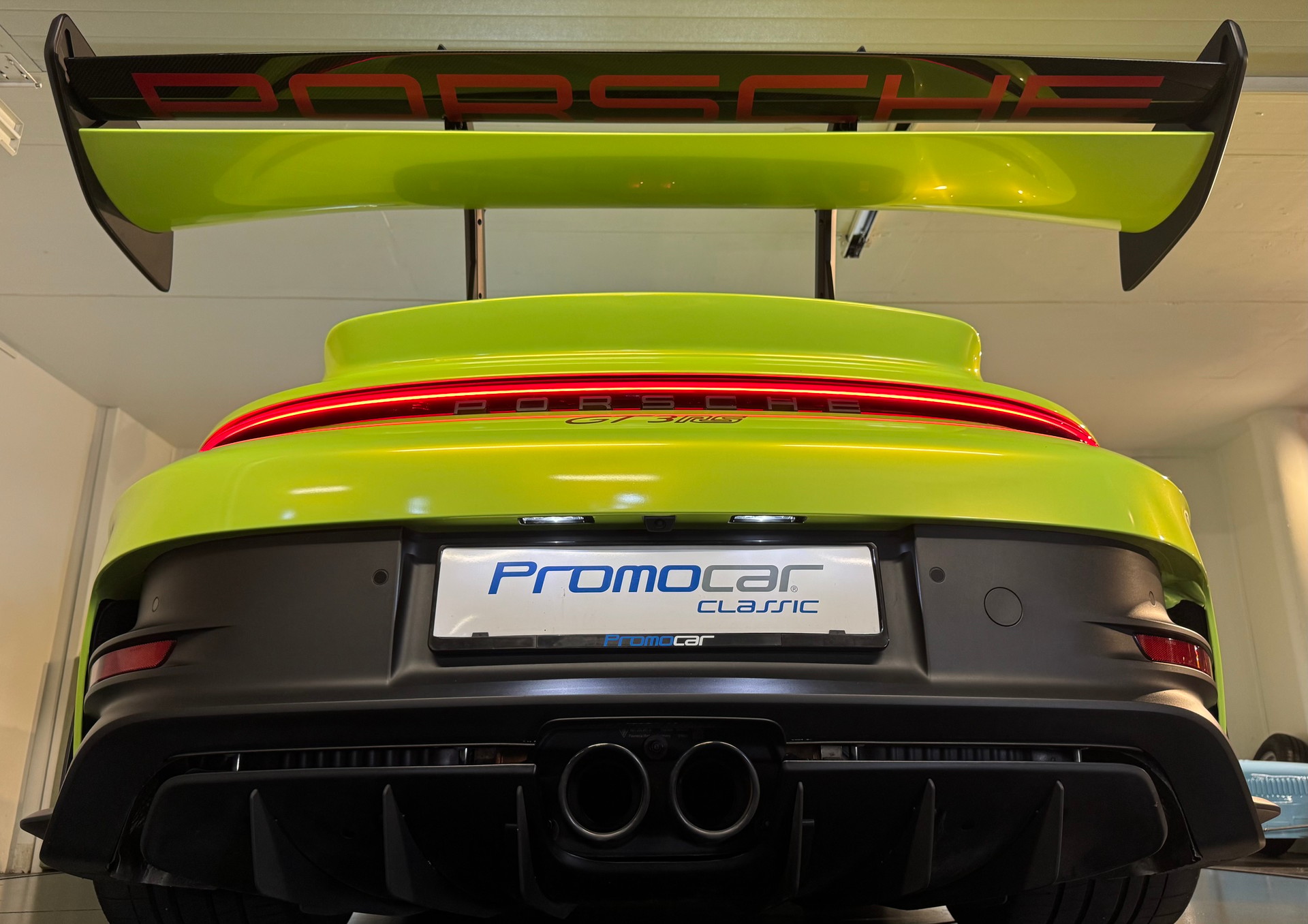 PORSCHE 911 GT3 RS-image-4