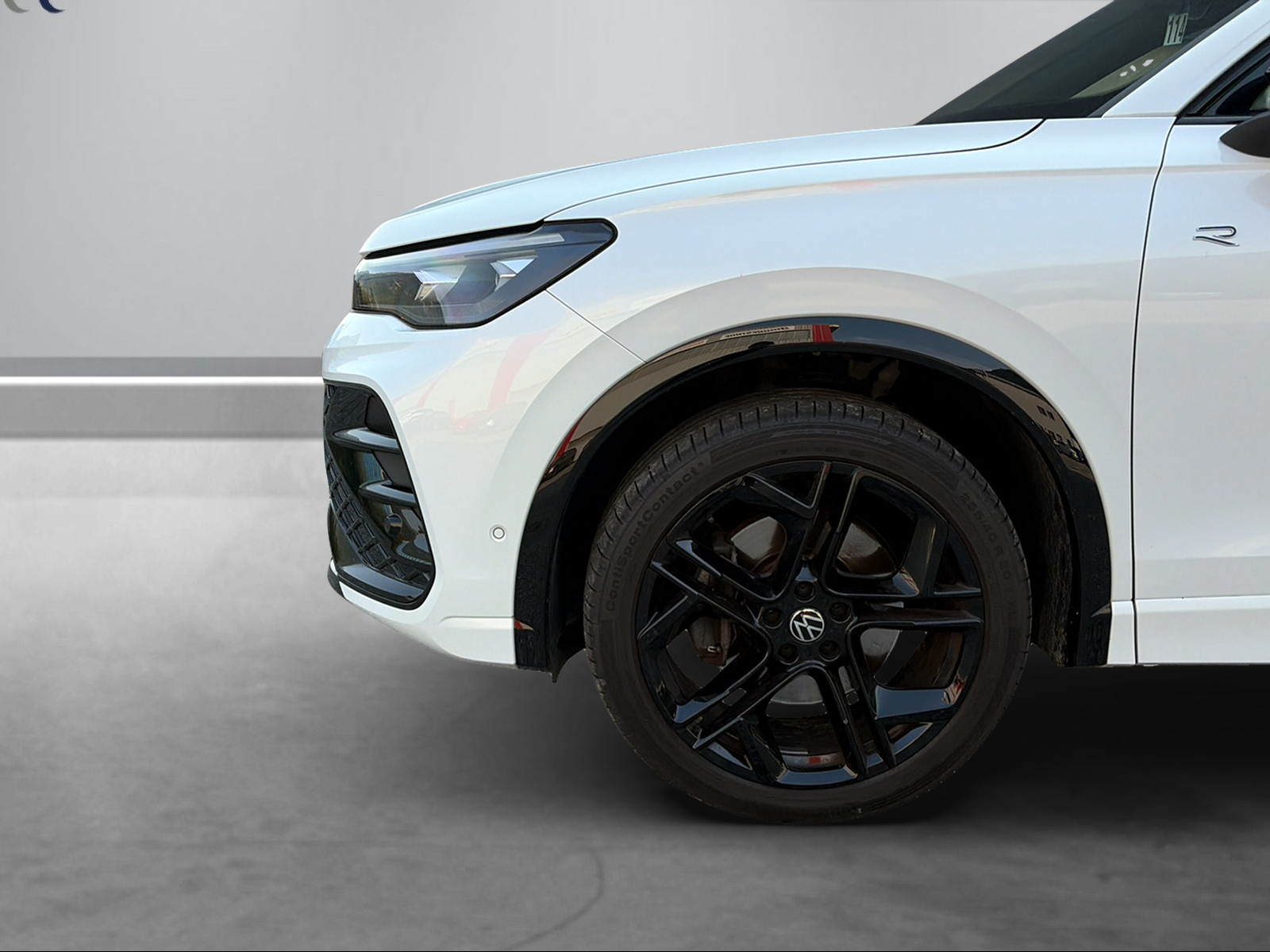 VW Tiguan 2.0 TDI SCR R-Line 4Motion DSG-image-10