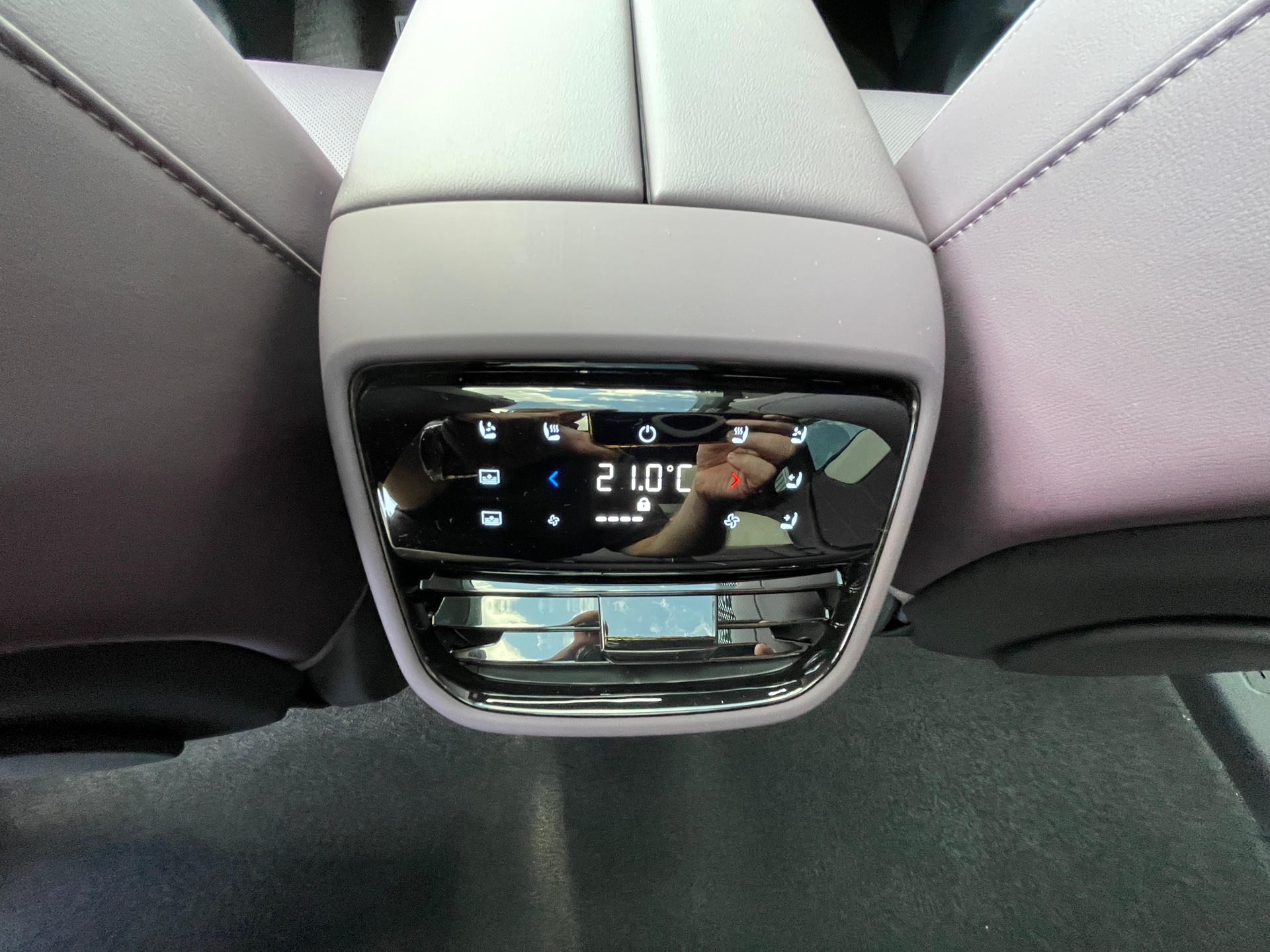 MAZDA CX-6e-image-10