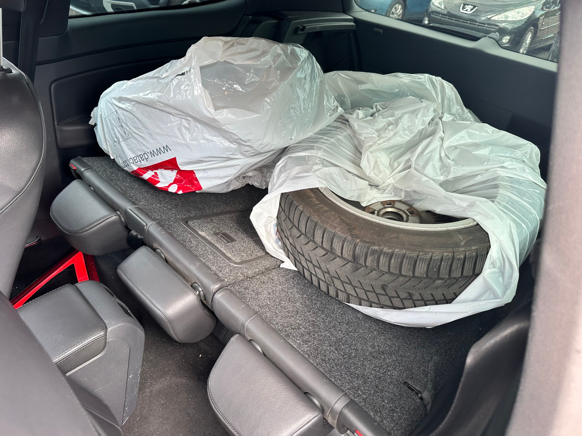 VW Golf 2.0 TFSI GTI-image-8