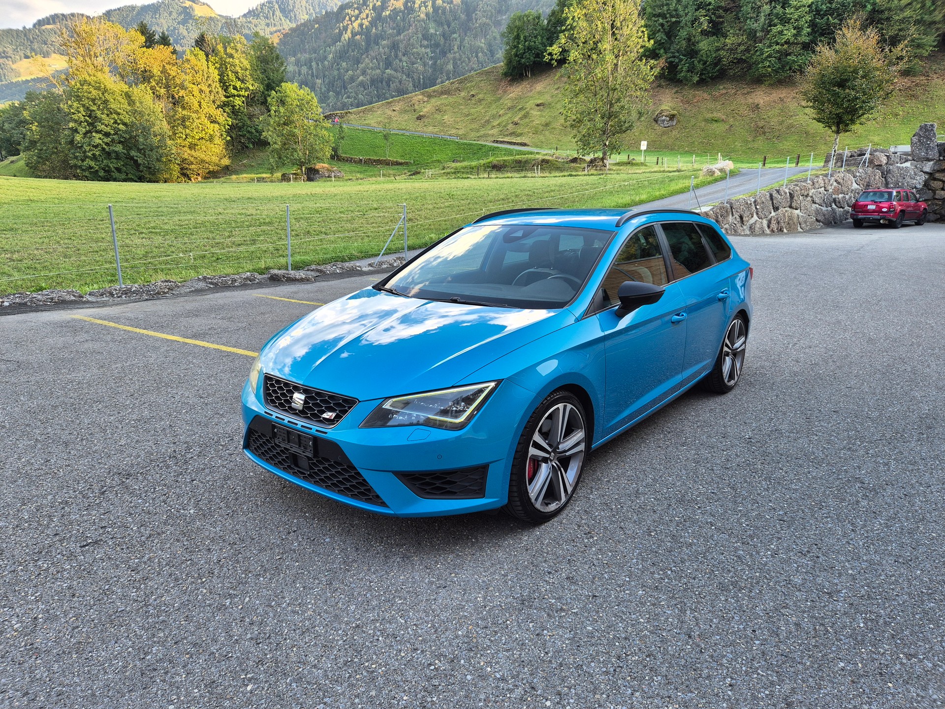 SEAT Leon ST 2.0 TSI Cupra 290 DSG-image-0