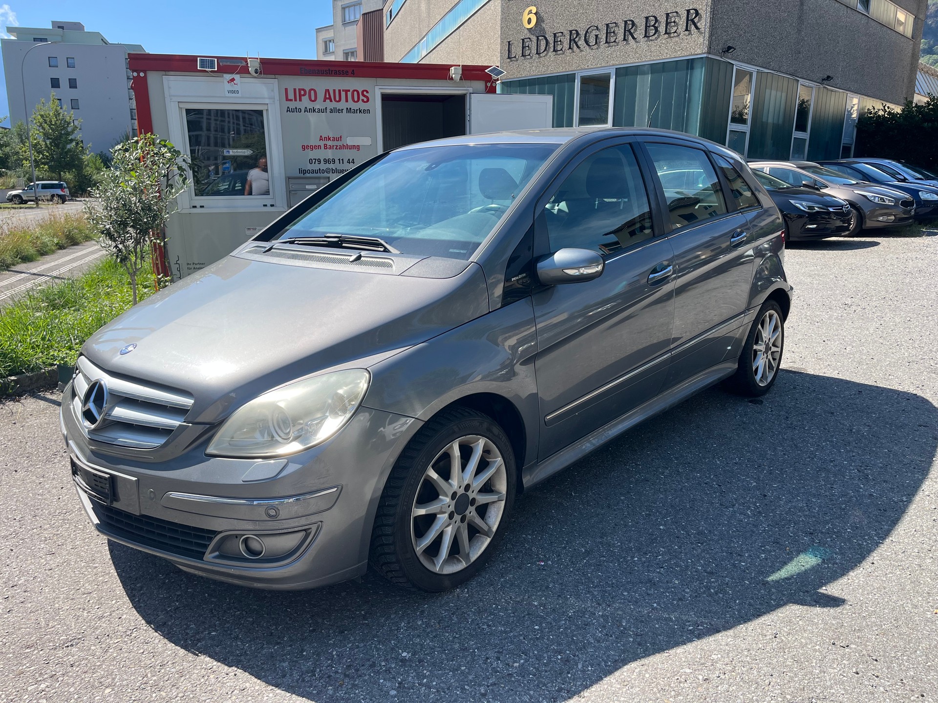 MERCEDES-BENZ B 200 T Sailing Edition-image-1