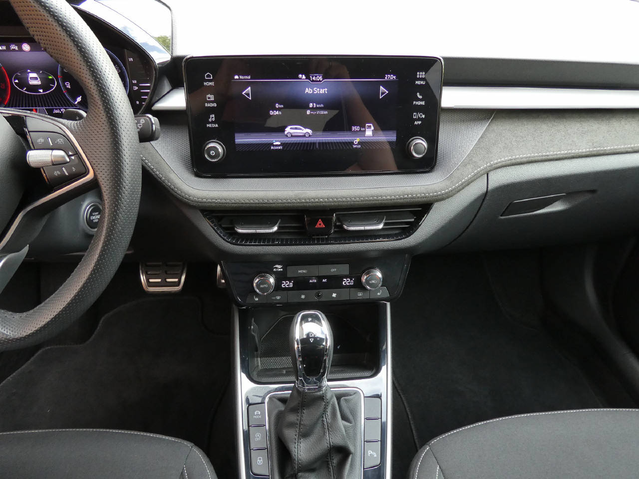SKODA Fabia 1.0 TSI Dynamic DSG-image-13