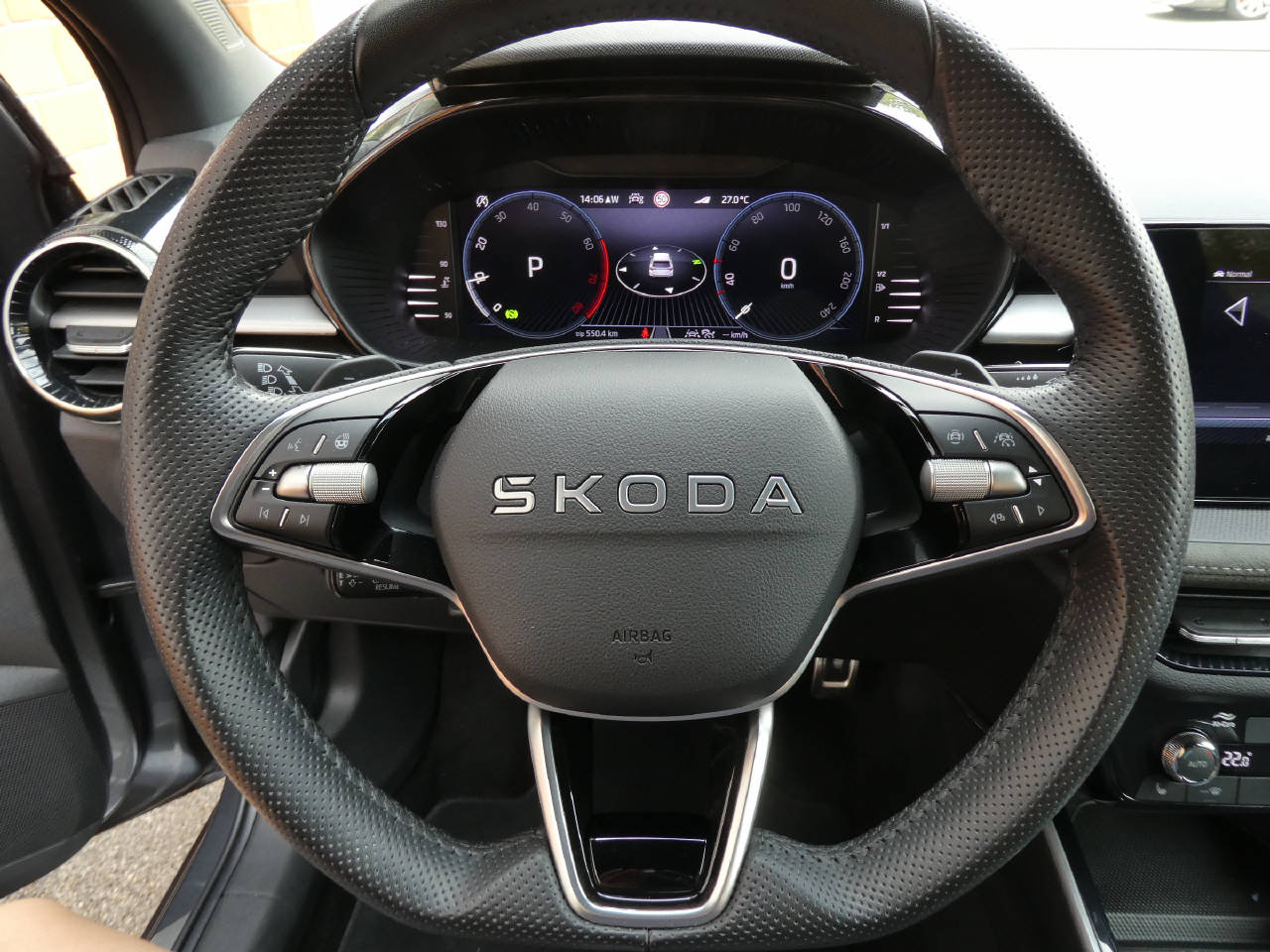 SKODA Fabia 1.0 TSI Dynamic DSG-image-11