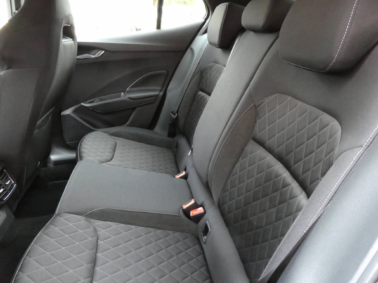 SKODA Fabia 1.0 TSI Dynamic DSG-image-10