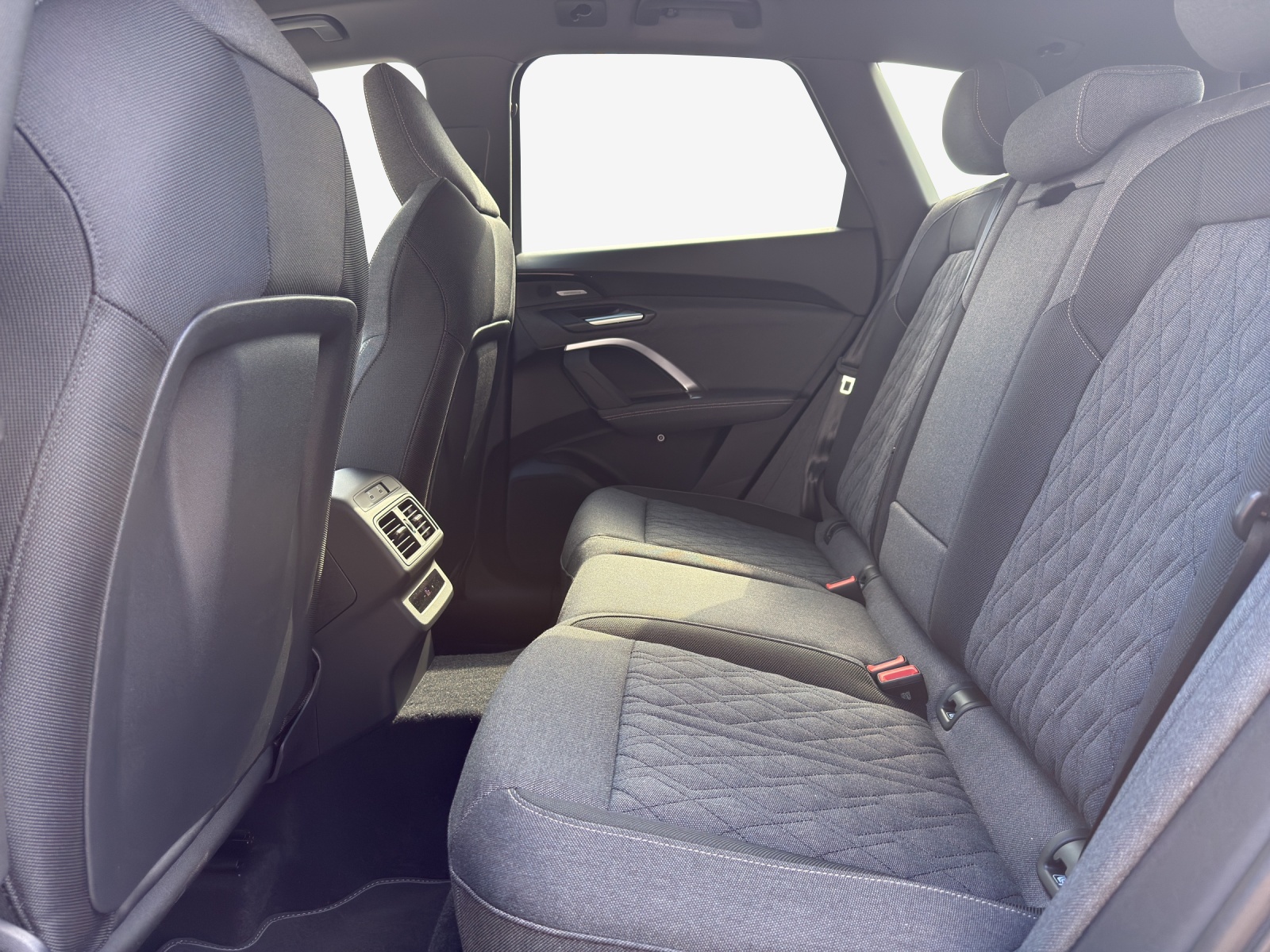 AUDI Q5 TDI quattro 150 kW S-tronic-image-10