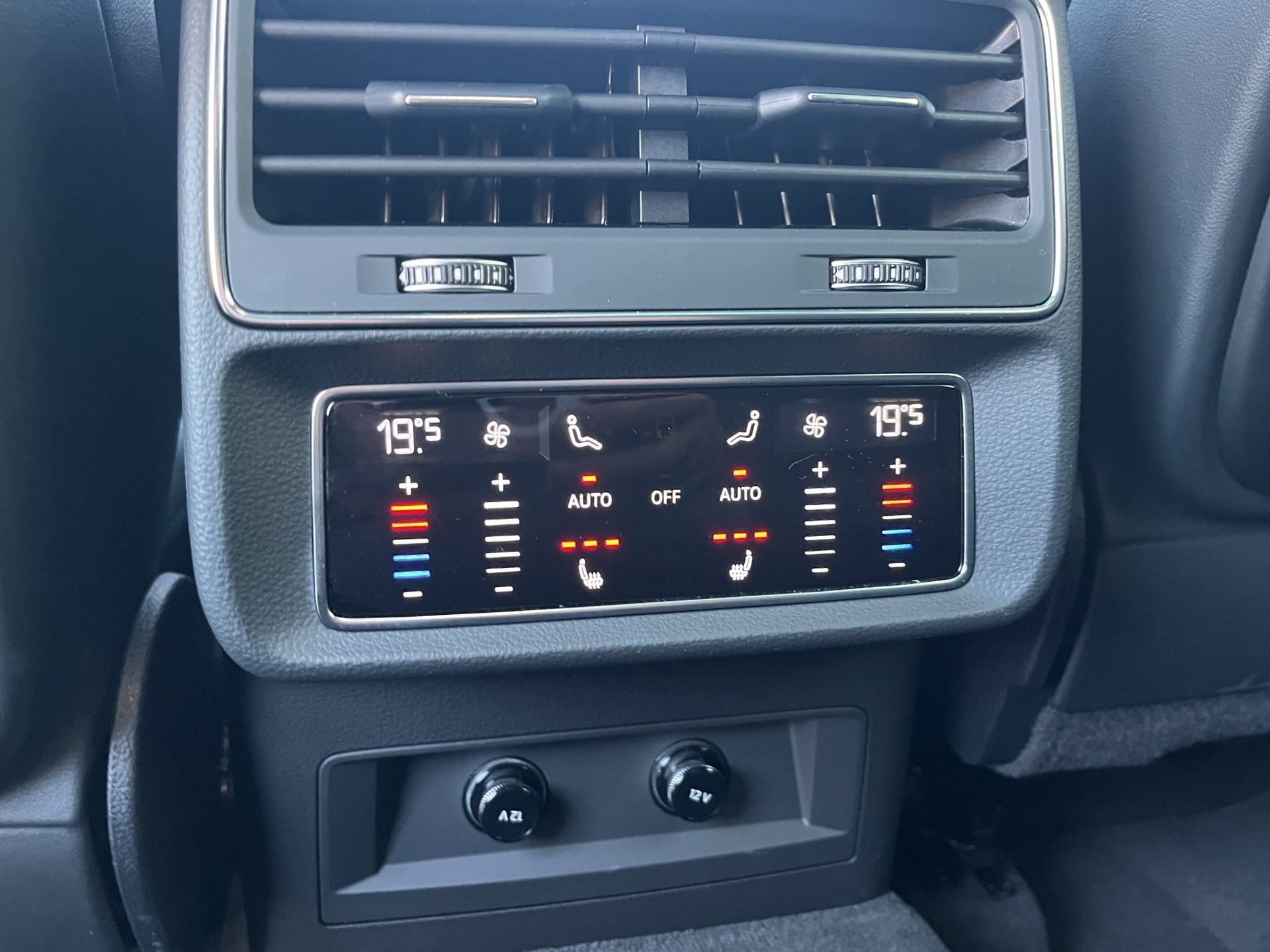 AUDI SQ8 SUV TFSI quattro tiptronic*Standheizung/Lüftung, Allradlenkung, AHK, Head-up, Panodach, (5-Jahre Garantie)-image-22