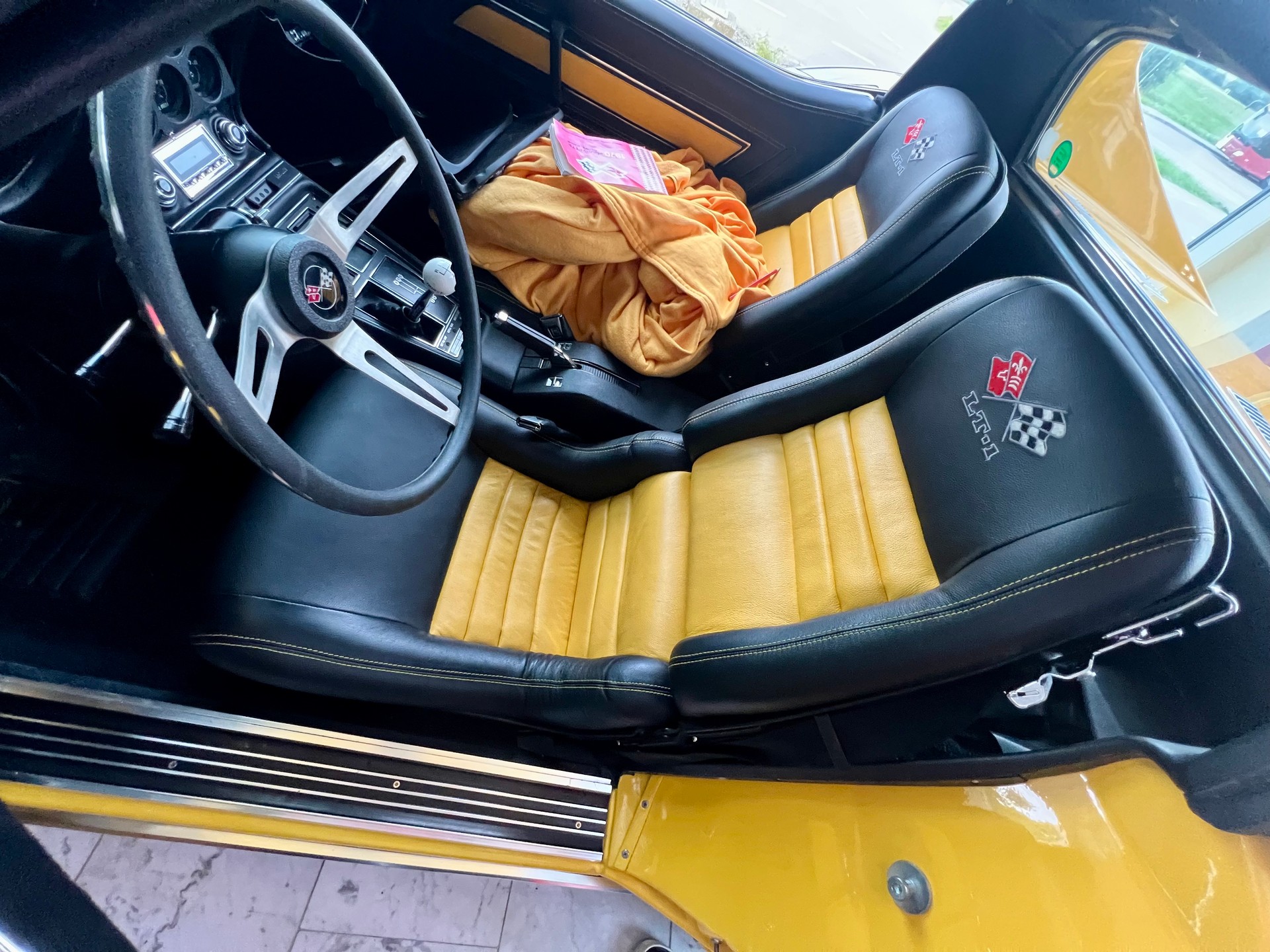 CHEVROLET LT1 targa entierement restaurée Vétéran-image-11
