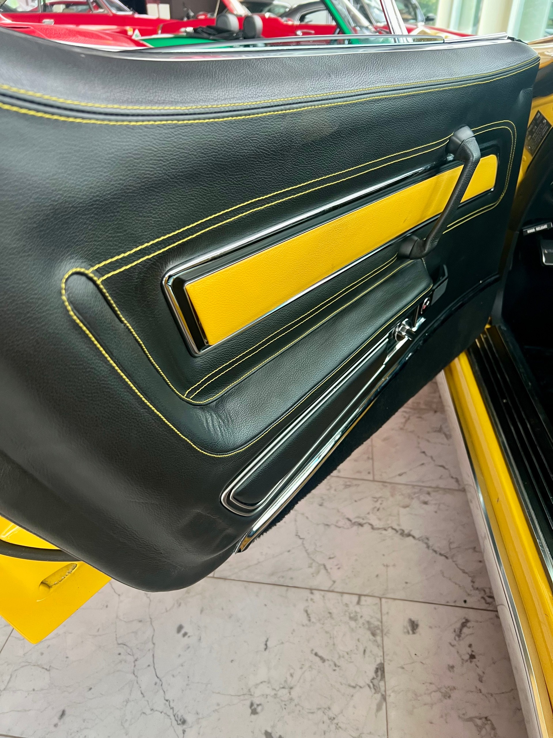 CHEVROLET LT1 targa entierement restaurée Vétéran-image-9