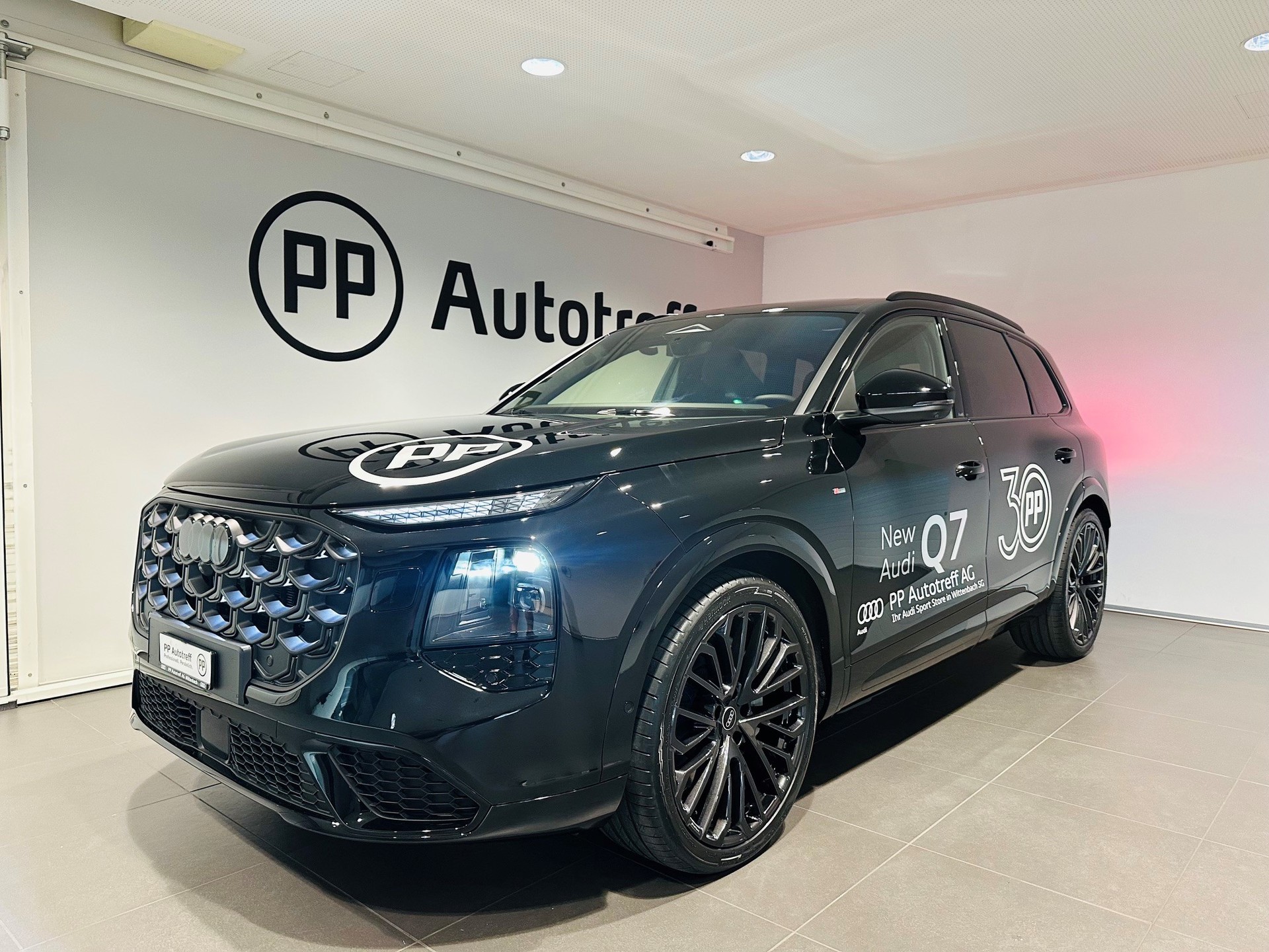 AUDI Q7 SUV TDI quattro 220 kW-image-0