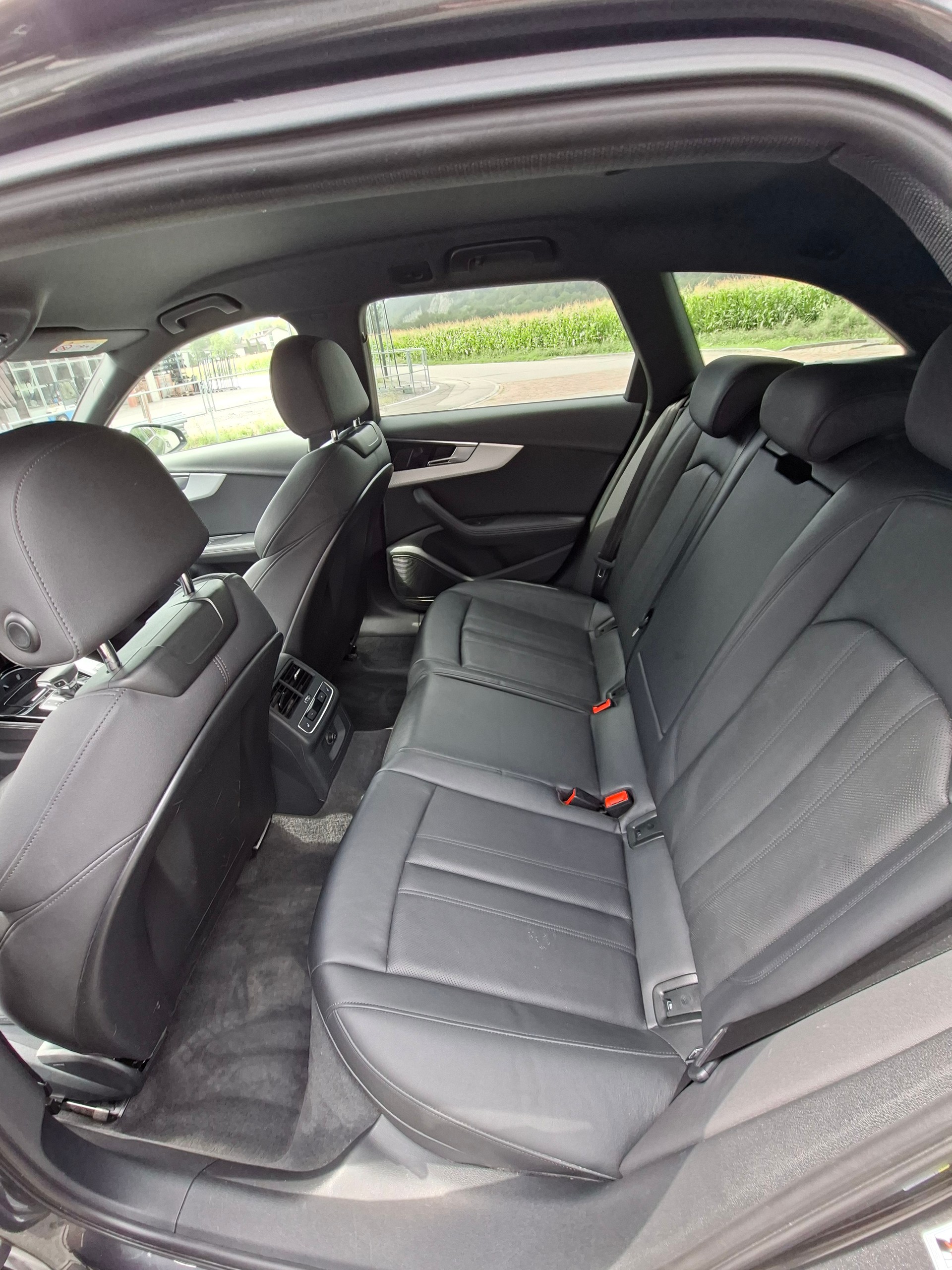 AUDI RS4 Avant 2.9 TFSI quattro tiptronic-image-14
