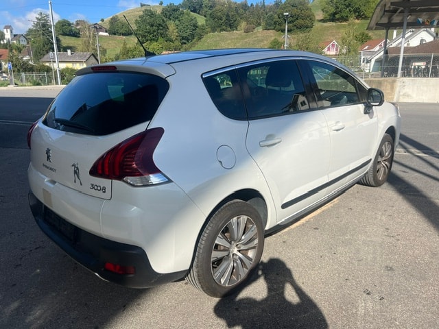 PEUGEOT 3008 1.6 16V T Allure Tiptronic-image-1