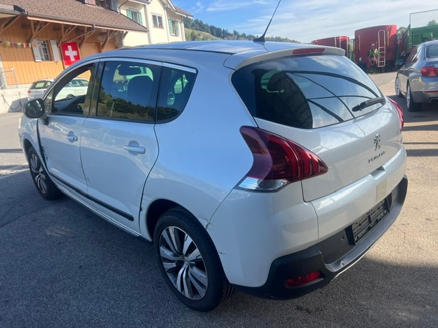 PEUGEOT 3008 1.6 16V T Allure Tiptronic-image-8