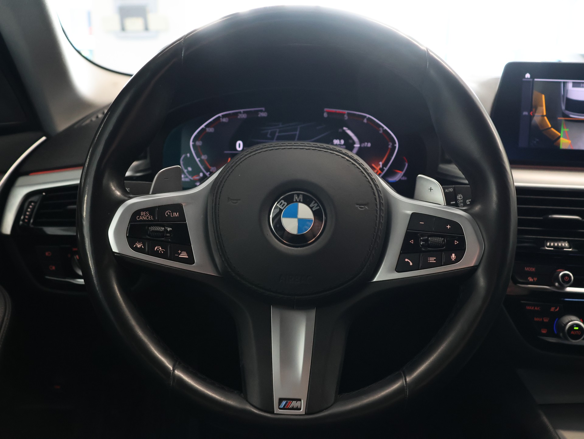 BMW 520d xDrive Touring Sport Line Steptronic-image-15