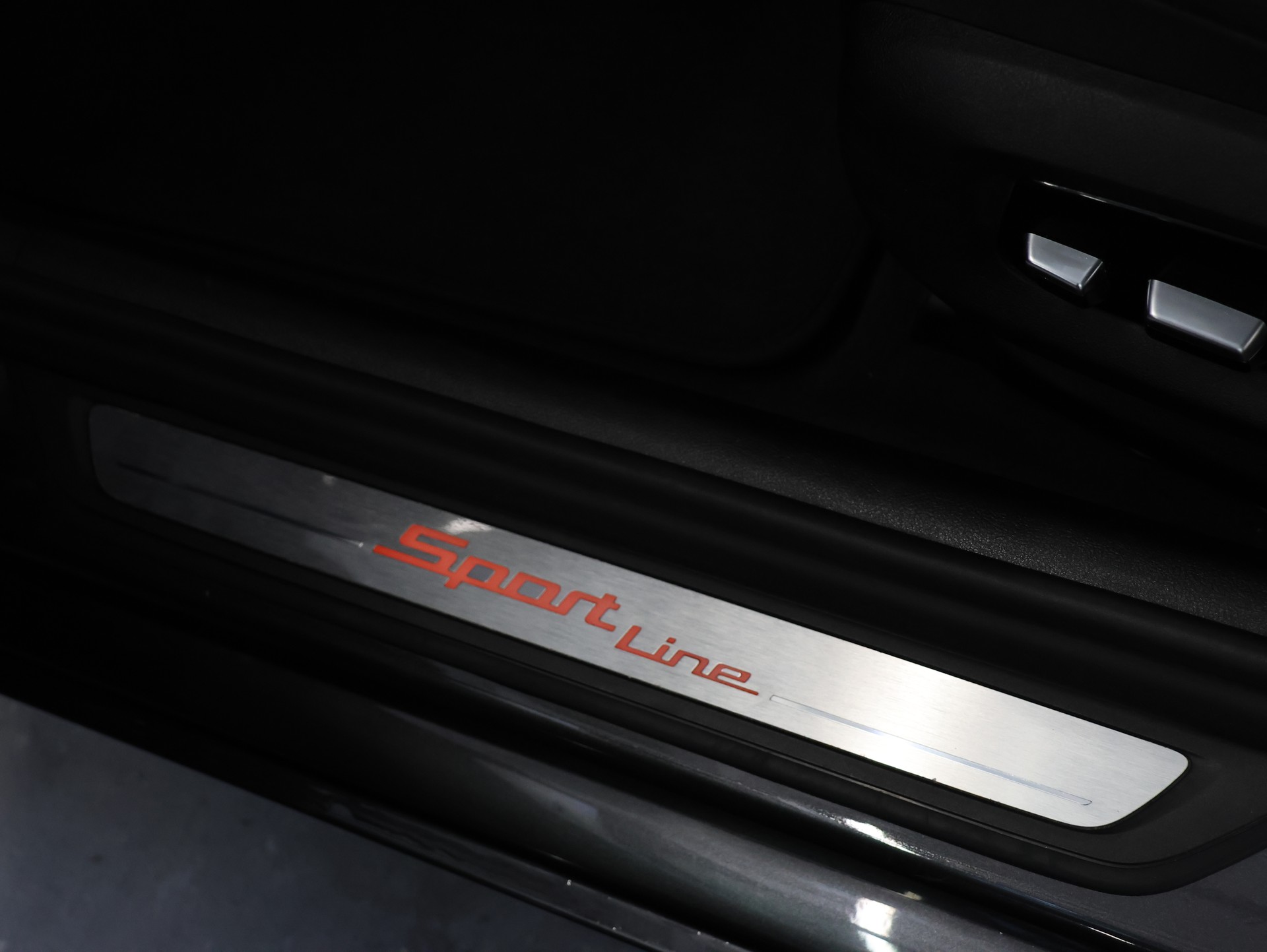 BMW 520d xDrive Touring Sport Line Steptronic-image-12
