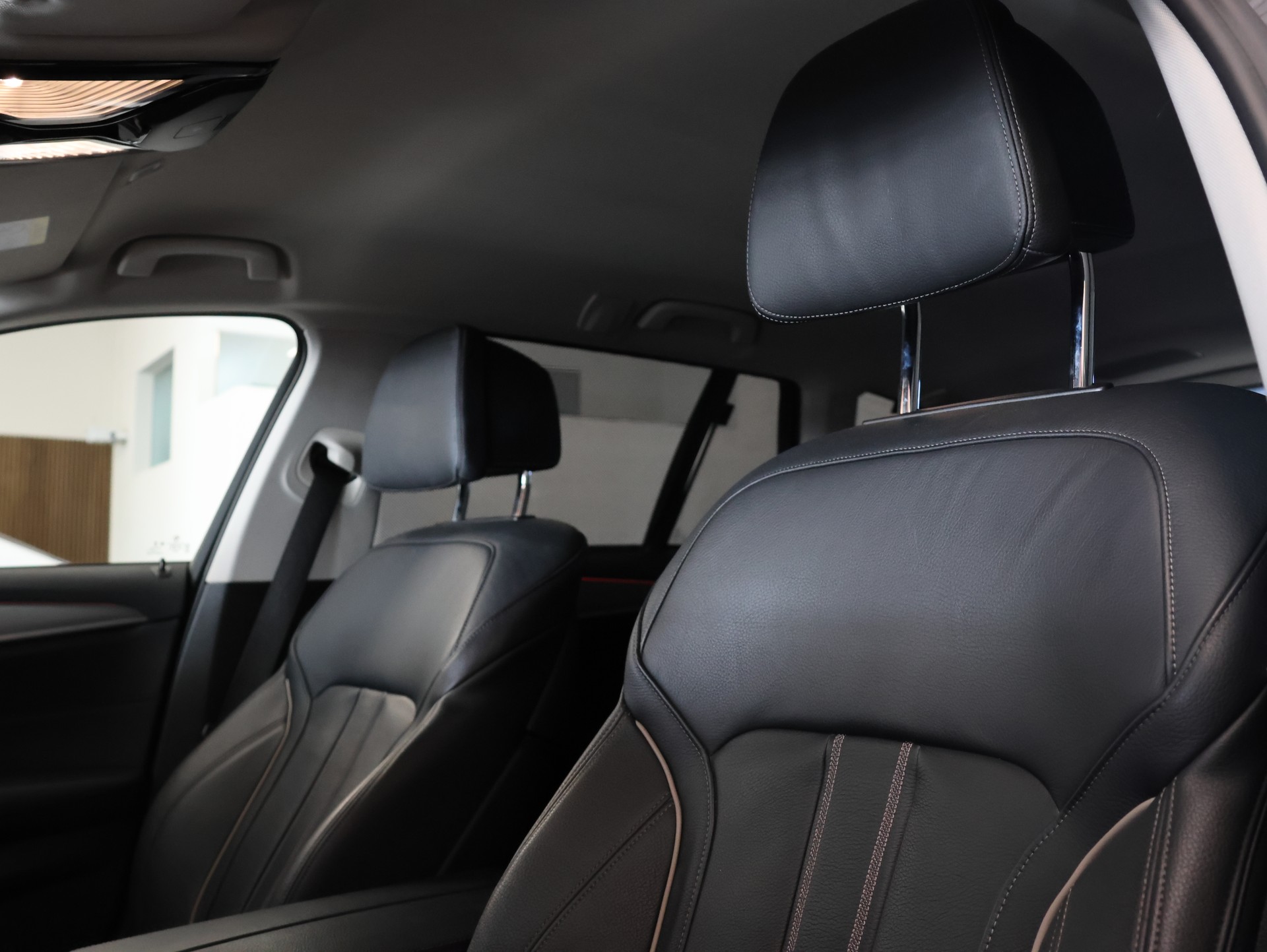 BMW 520d xDrive Touring Sport Line Steptronic-image-13