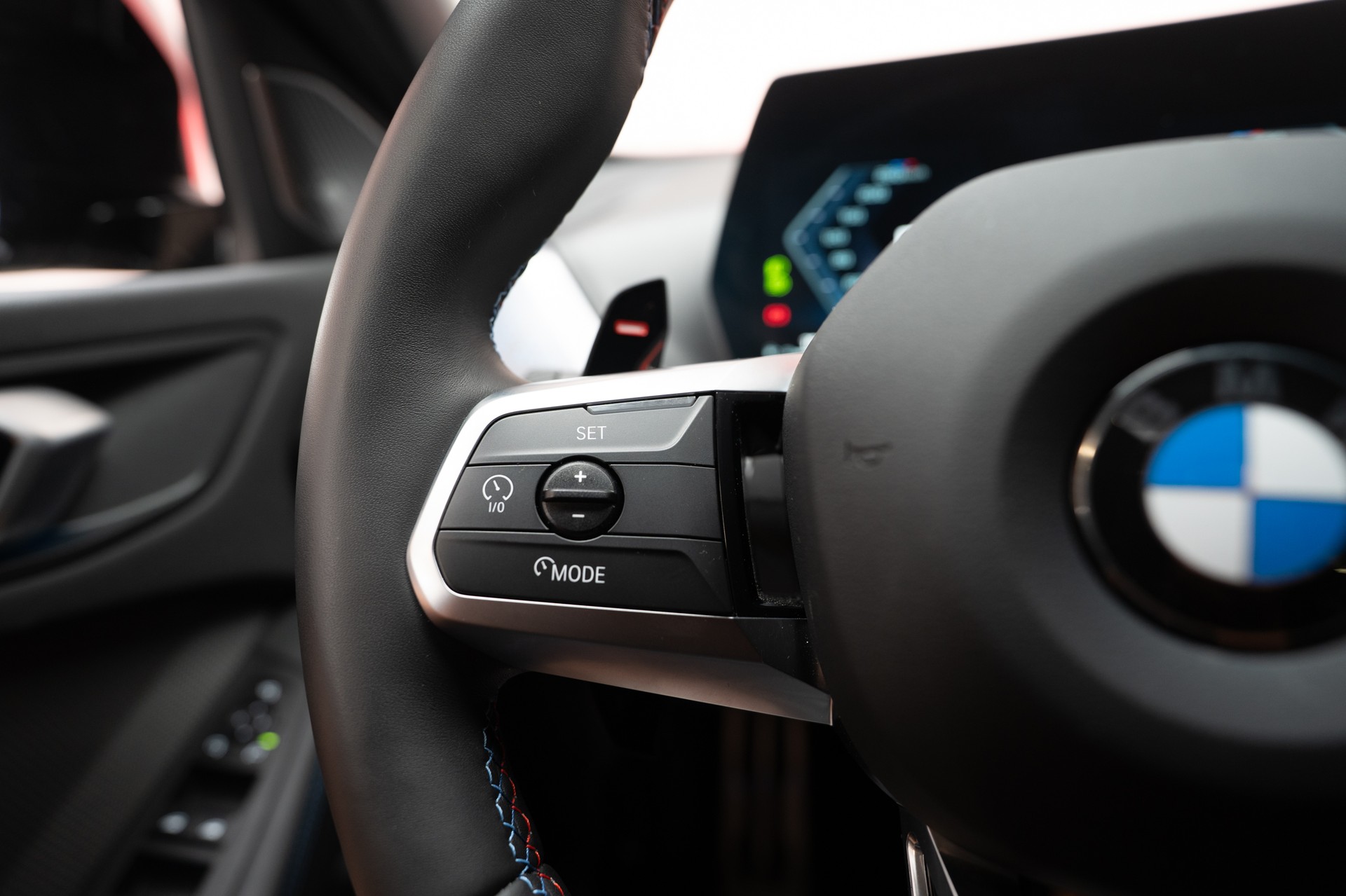 BMW M135i xDrive / Rückfahrkamera / Harman-Kardon-image-20