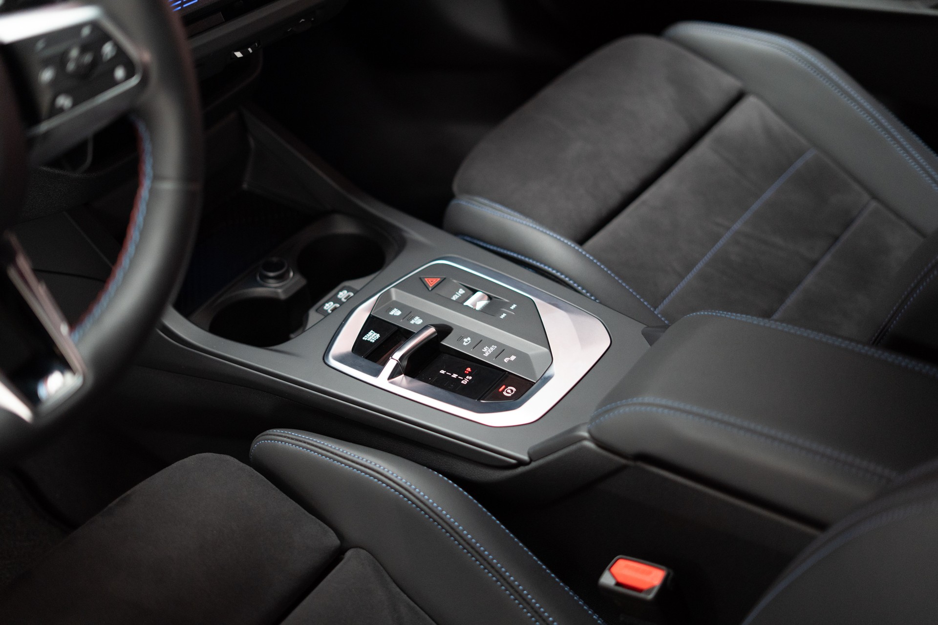 BMW M135i xDrive / Rückfahrkamera / Harman-Kardon-image-11